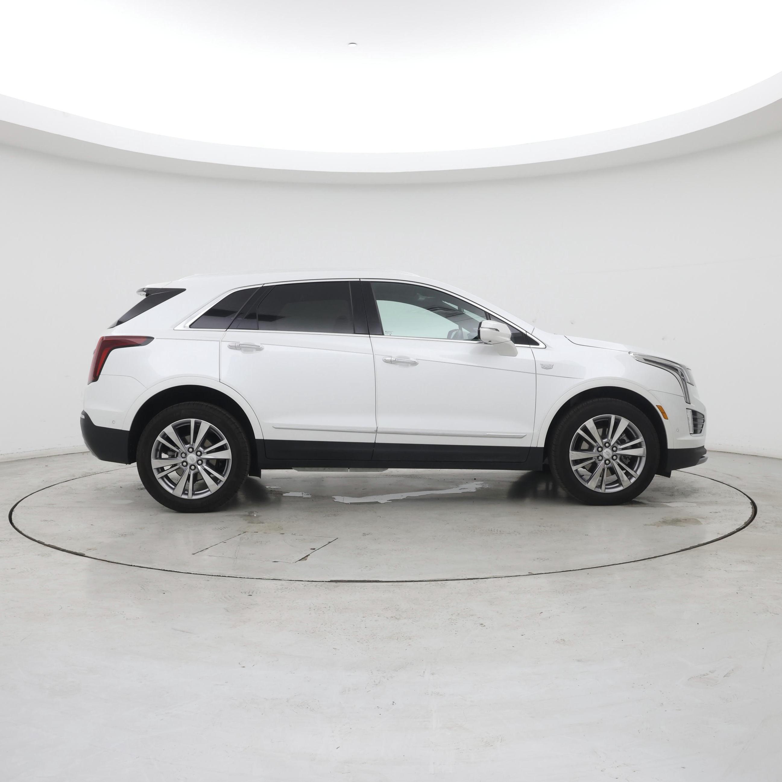Thumbnail: 2023 Cadillac XT5 - 7