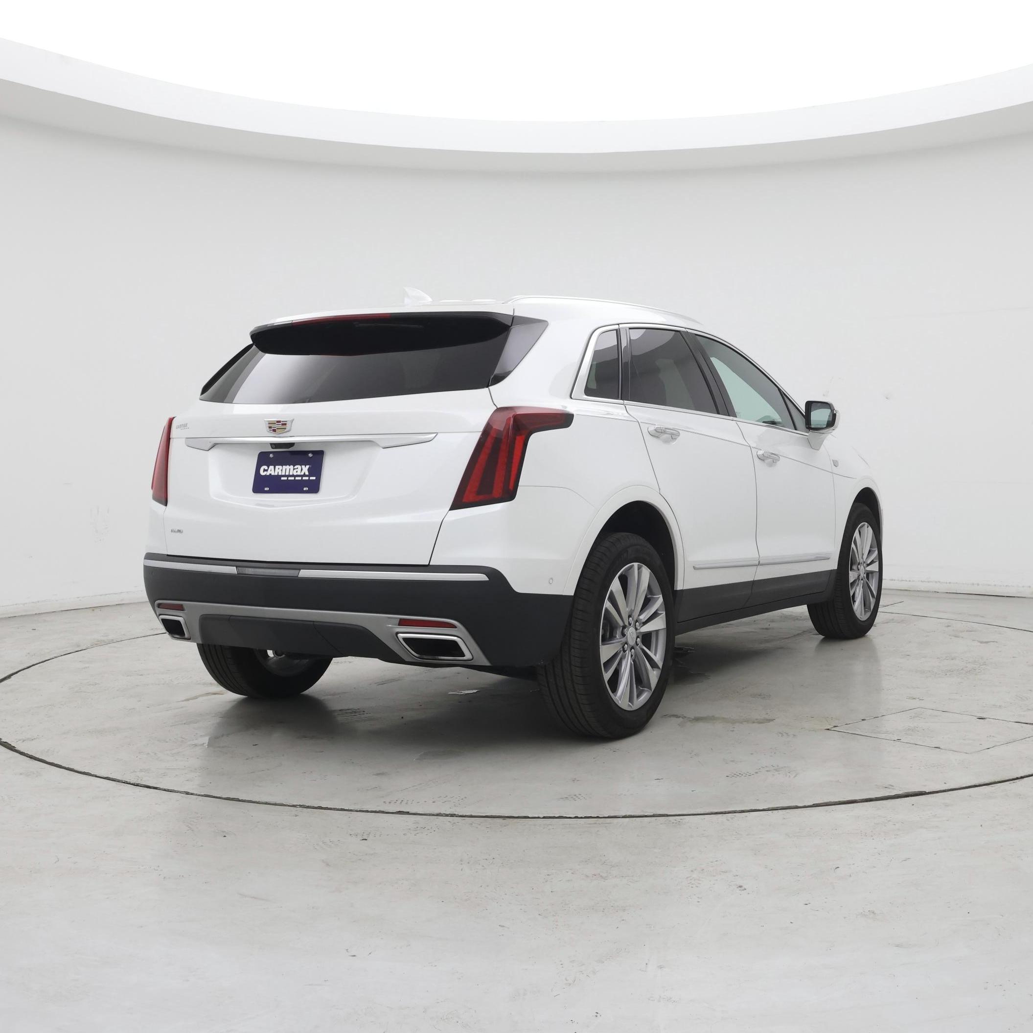 Thumbnail: 2023 Cadillac XT5 - 8