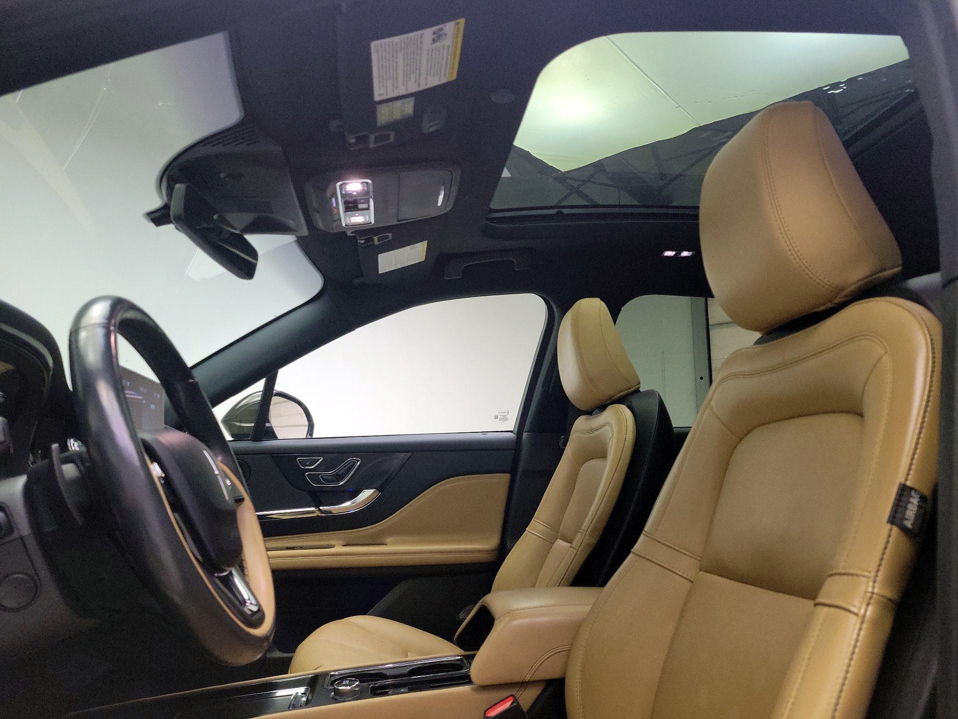 Thumbnail: 2021 Lincoln Corsair - 20