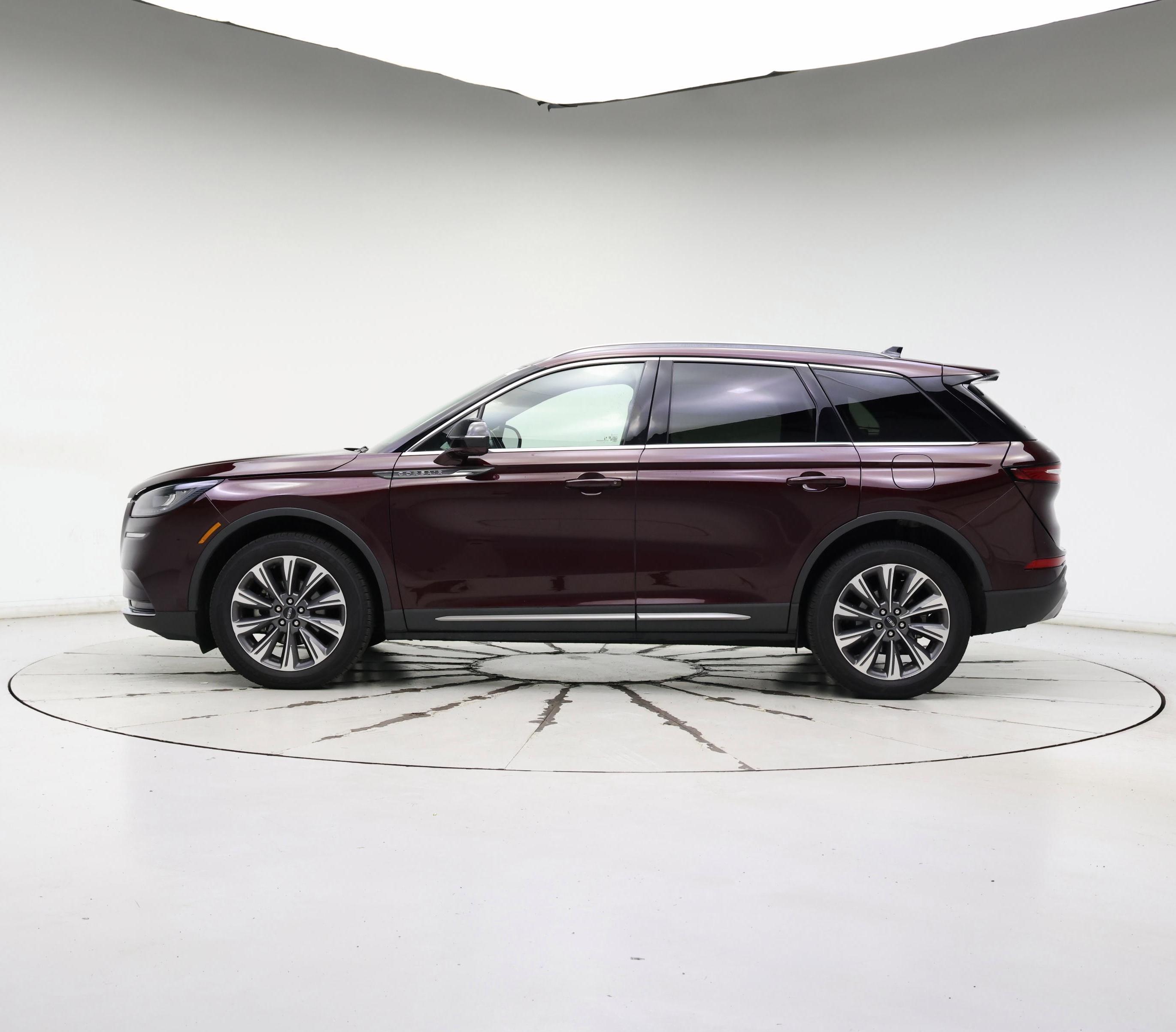 Thumbnail: 2021 Lincoln Corsair - 3