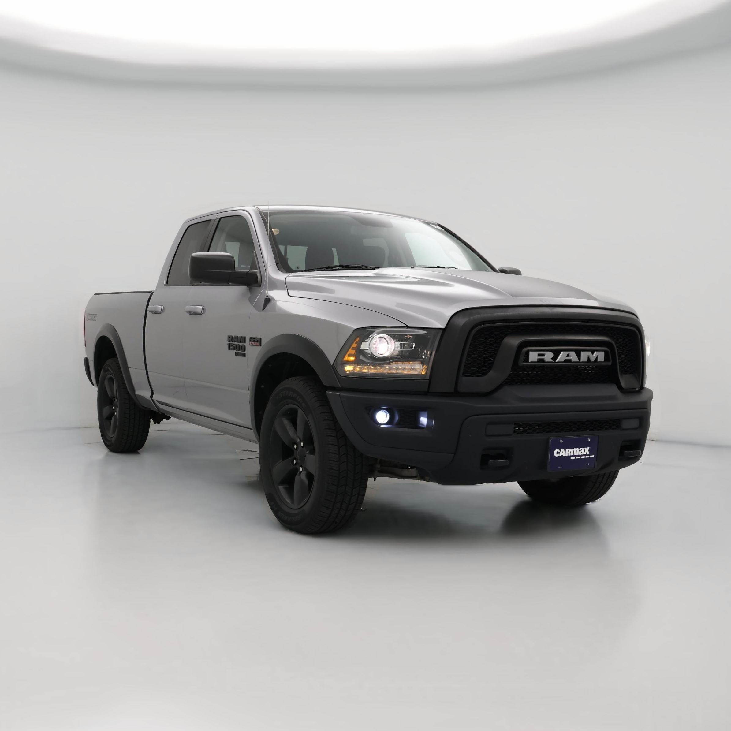 Thumbnail: 2019 RAM 1500 Classic - 1