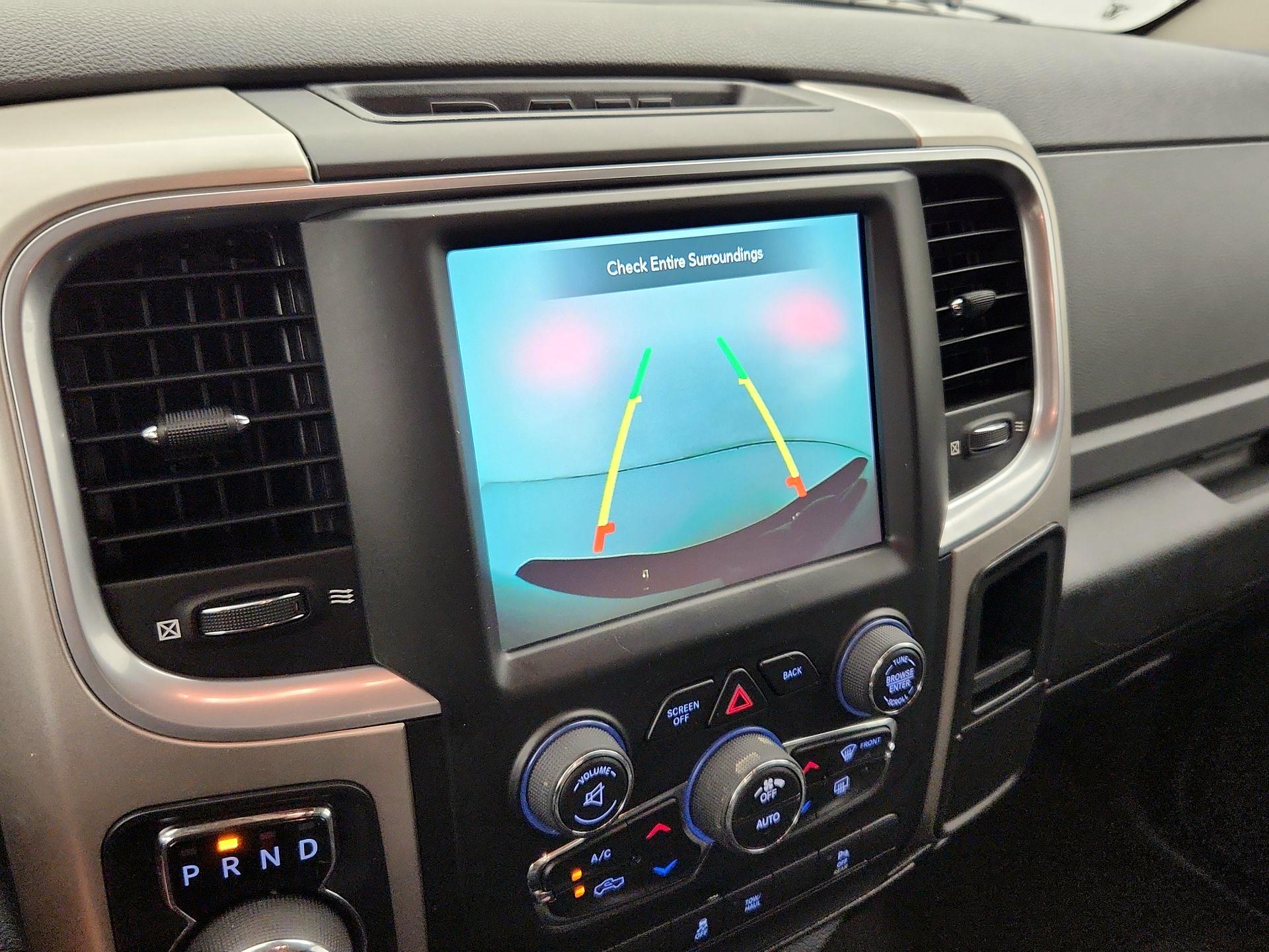 Thumbnail: 2019 RAM 1500 Classic - 14
