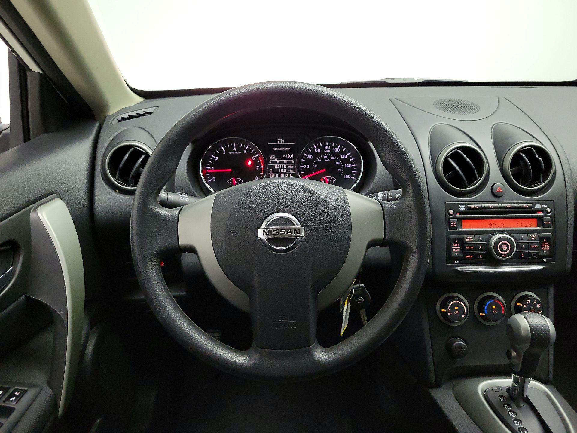 Thumbnail: 2015 Nissan Rogue - 10