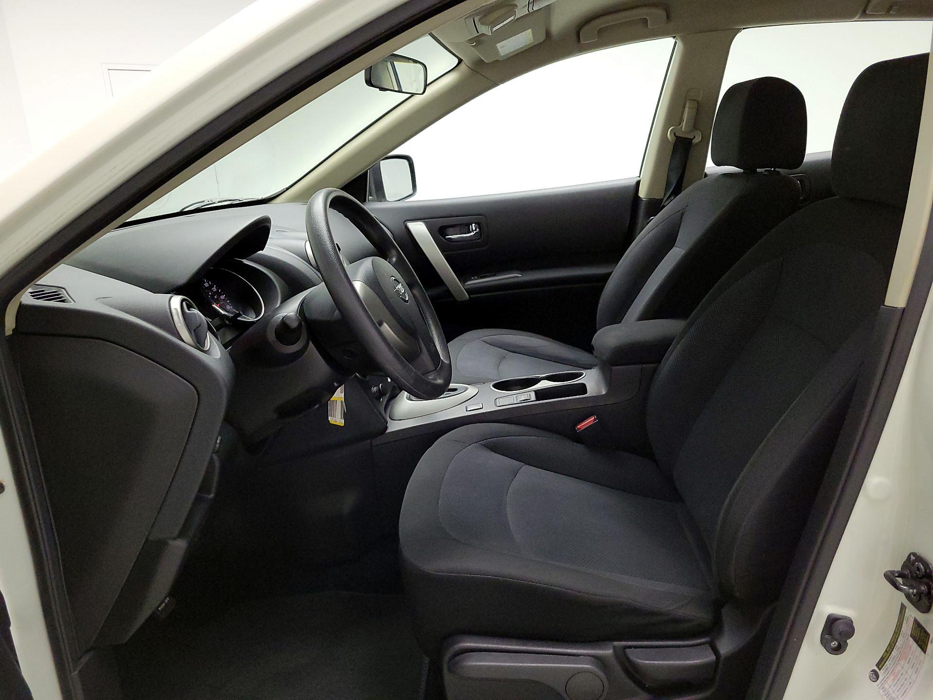 Thumbnail: 2015 Nissan Rogue - 11