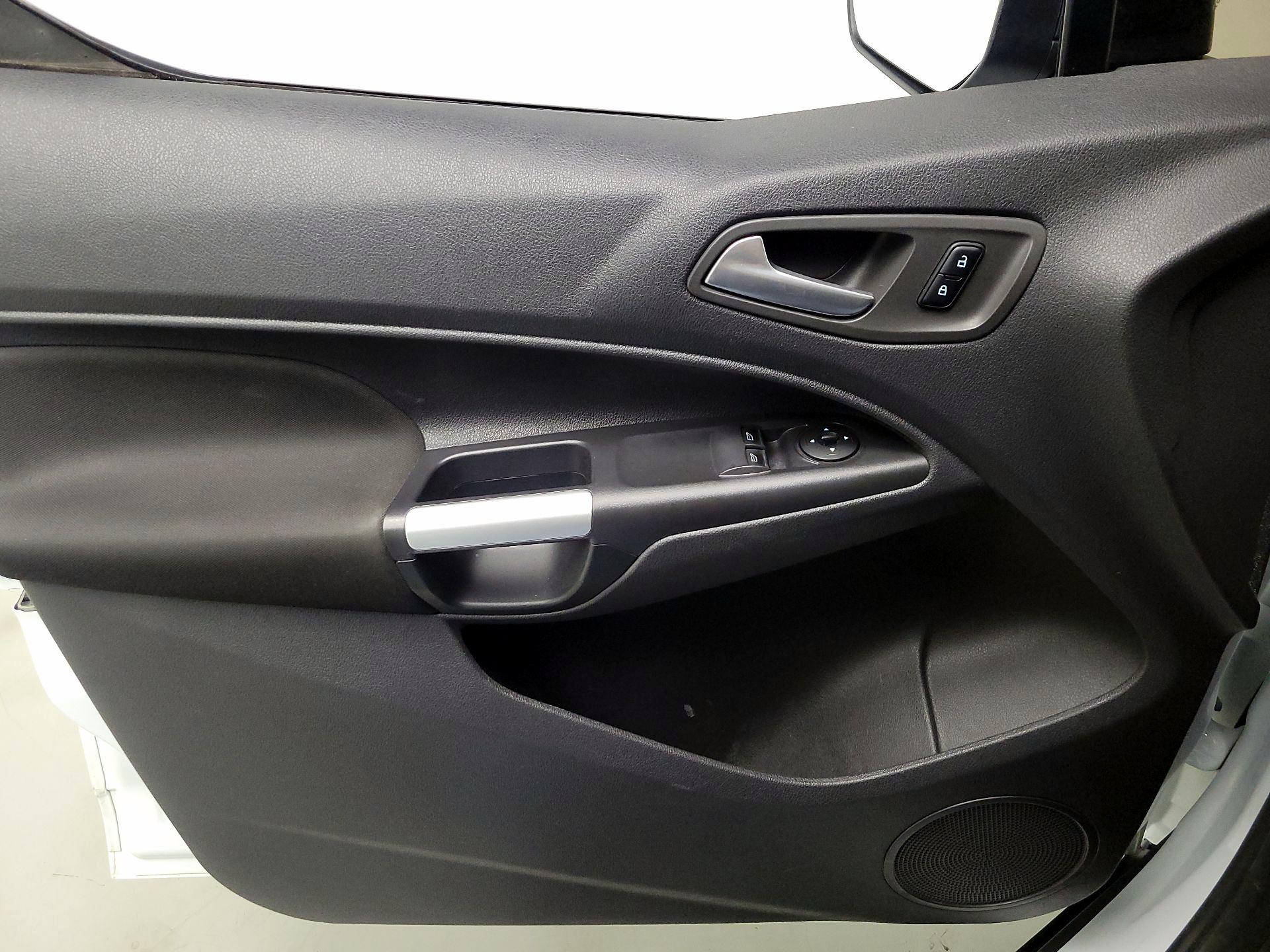 Thumbnail: 2016 Ford Transit Series - 12