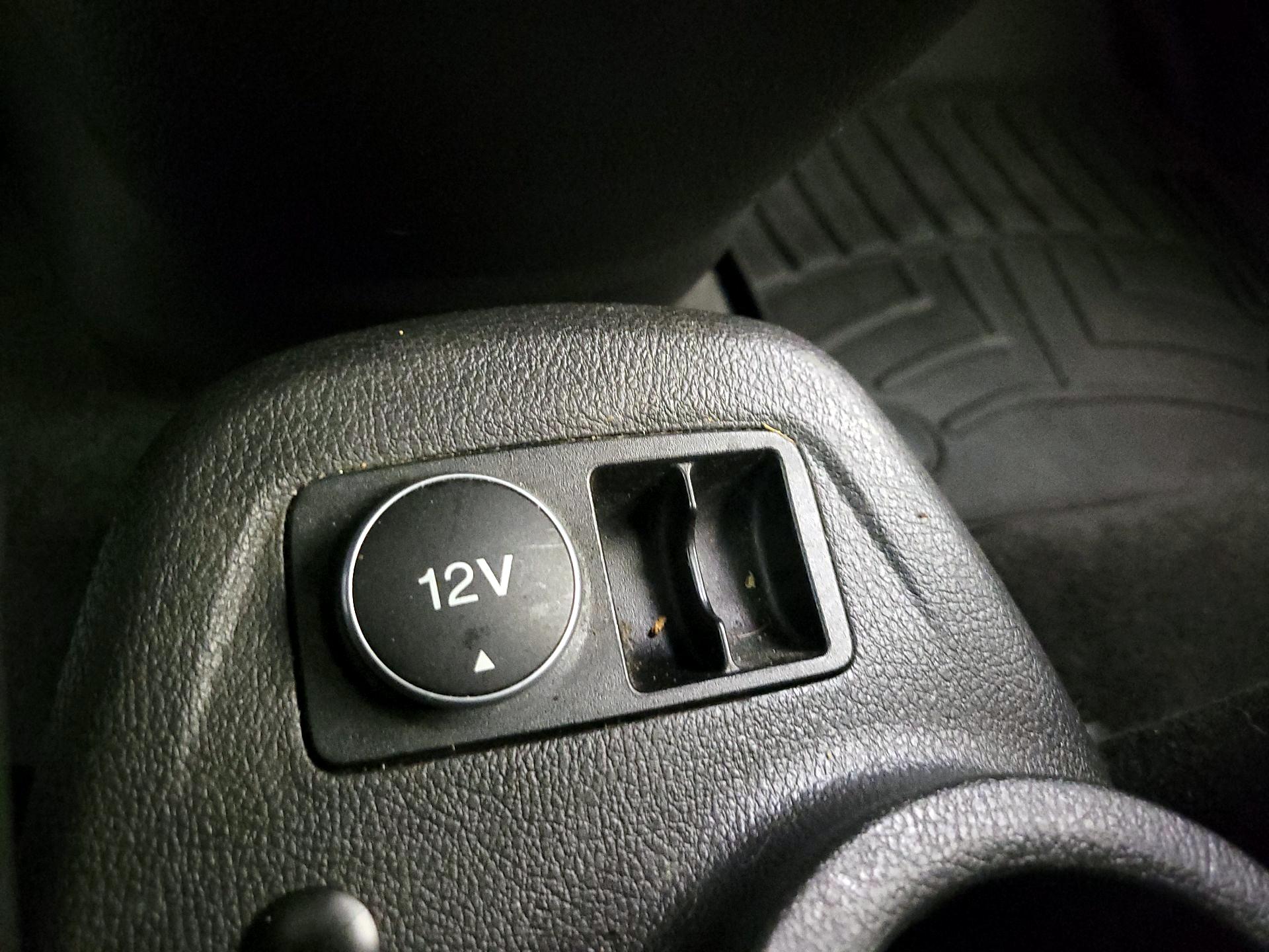 Thumbnail: 2016 Ford Transit Series - 17