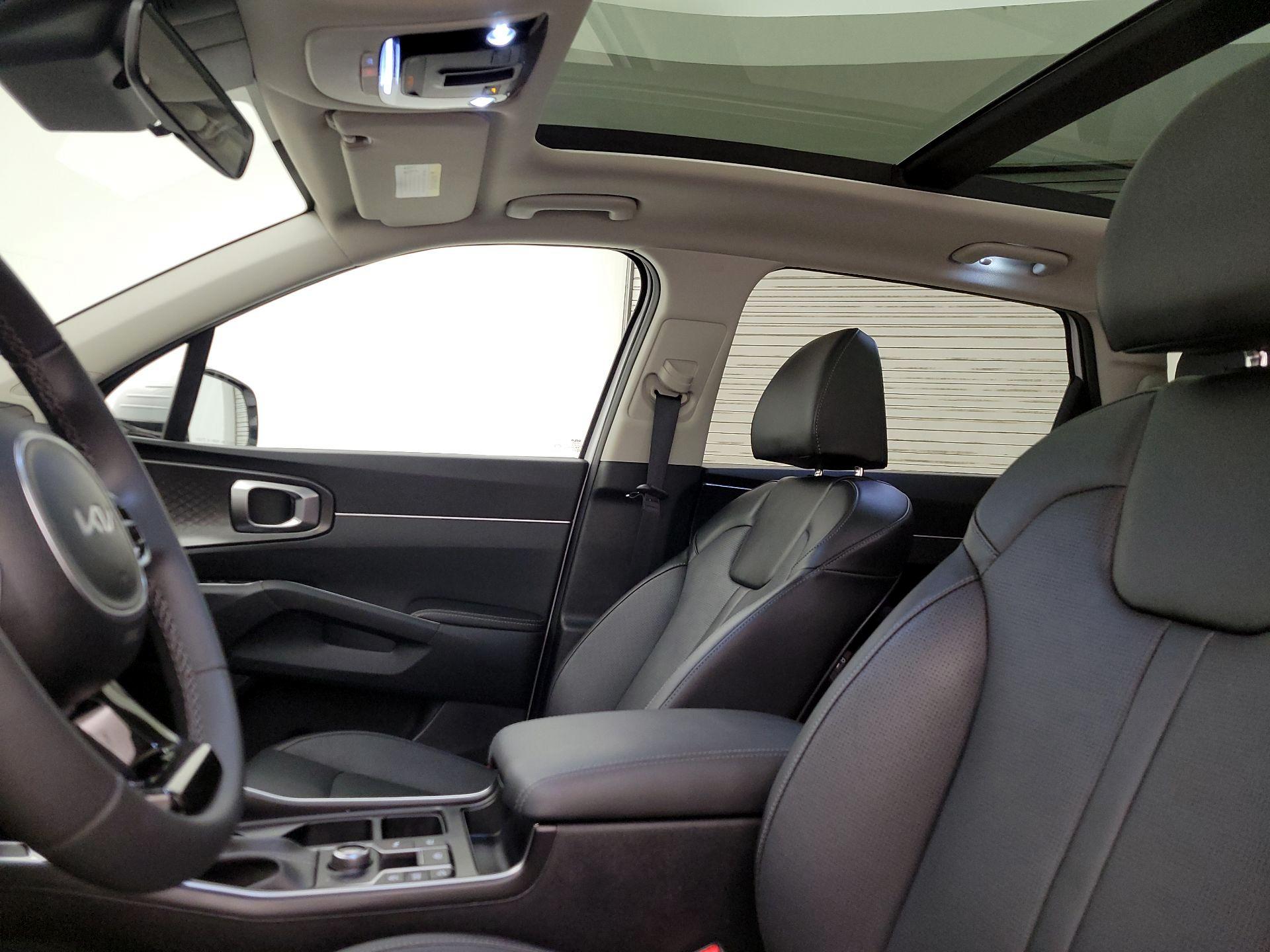 Thumbnail: 2024 Kia Sorento - 20