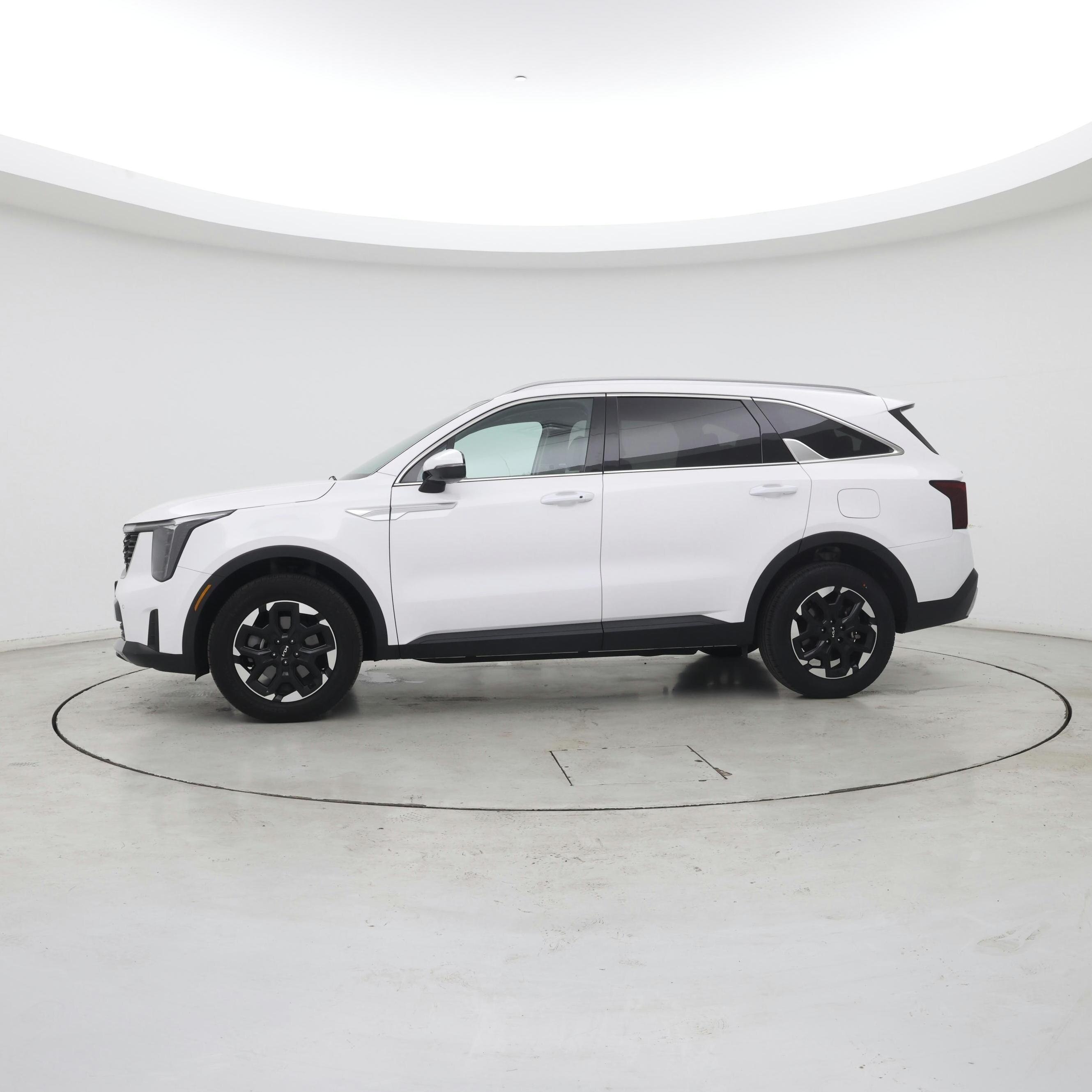 Thumbnail: 2024 Kia Sorento - 3