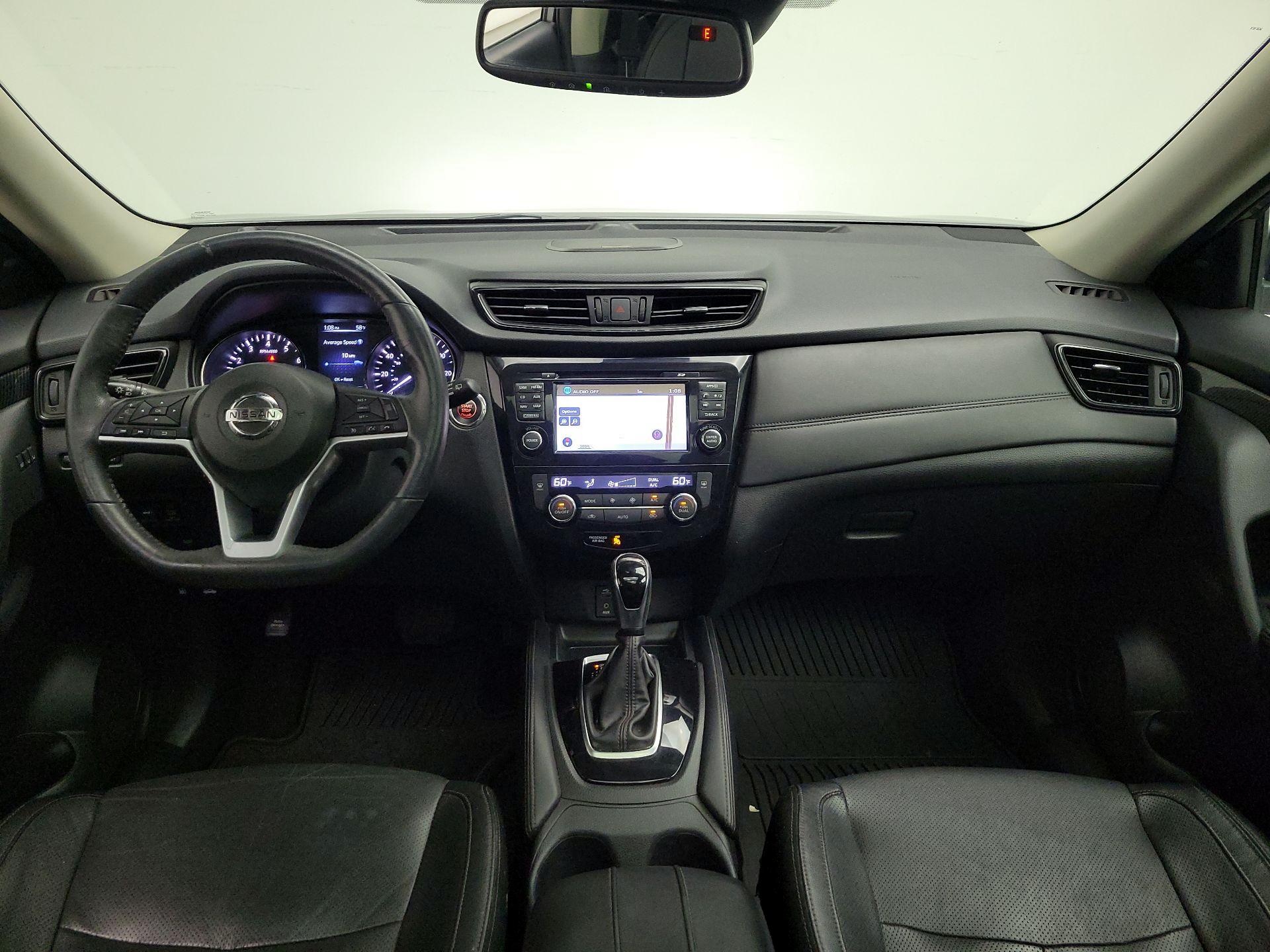 Thumbnail: 2017 Nissan Rogue - 9