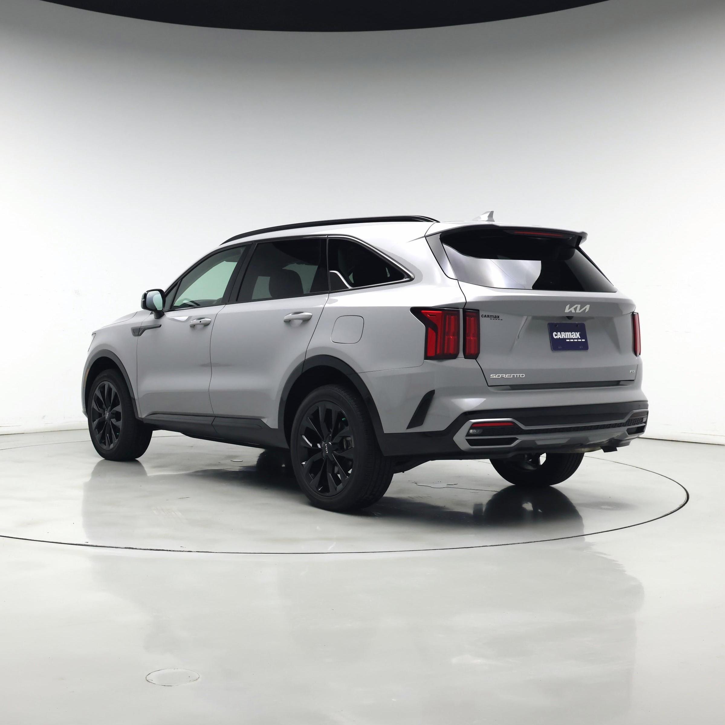 Thumbnail: 2023 Kia Sorento - 2