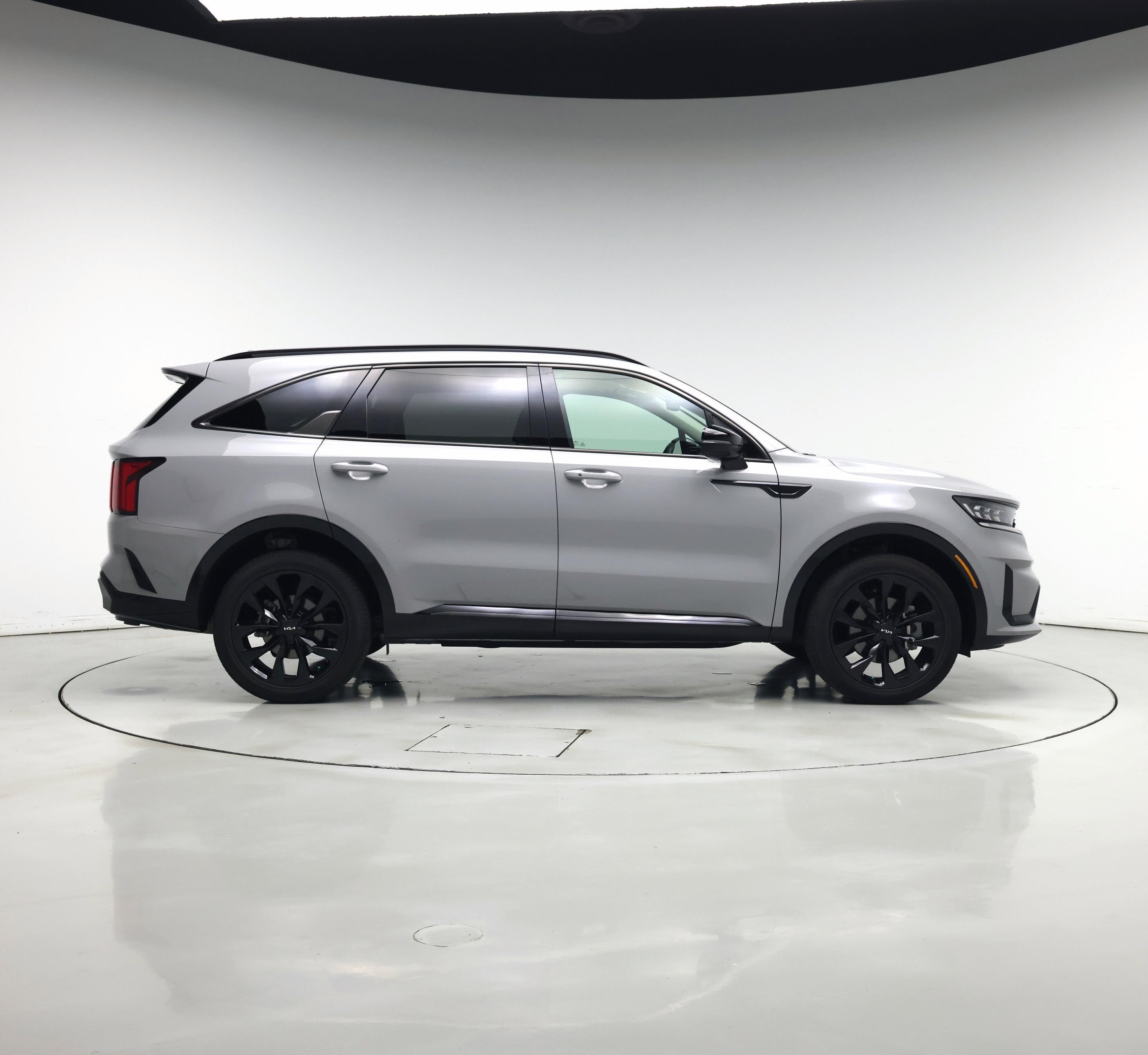 Thumbnail: 2023 Kia Sorento - 7