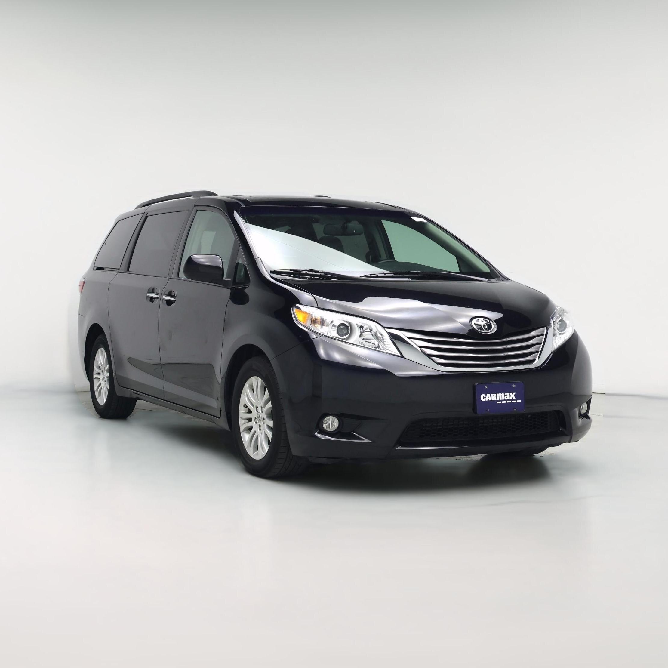Thumbnail: 2017 Toyota Sienna - 1