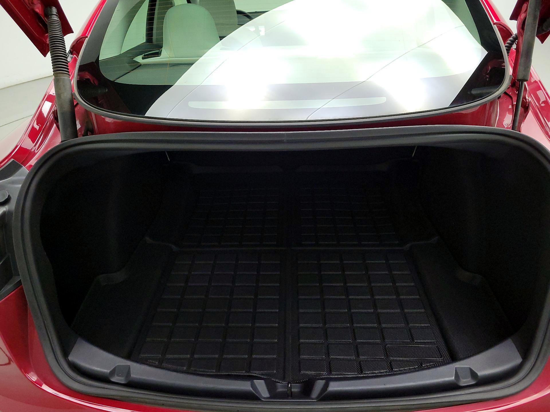 Thumbnail: 2022 Tesla Model 3 - 19