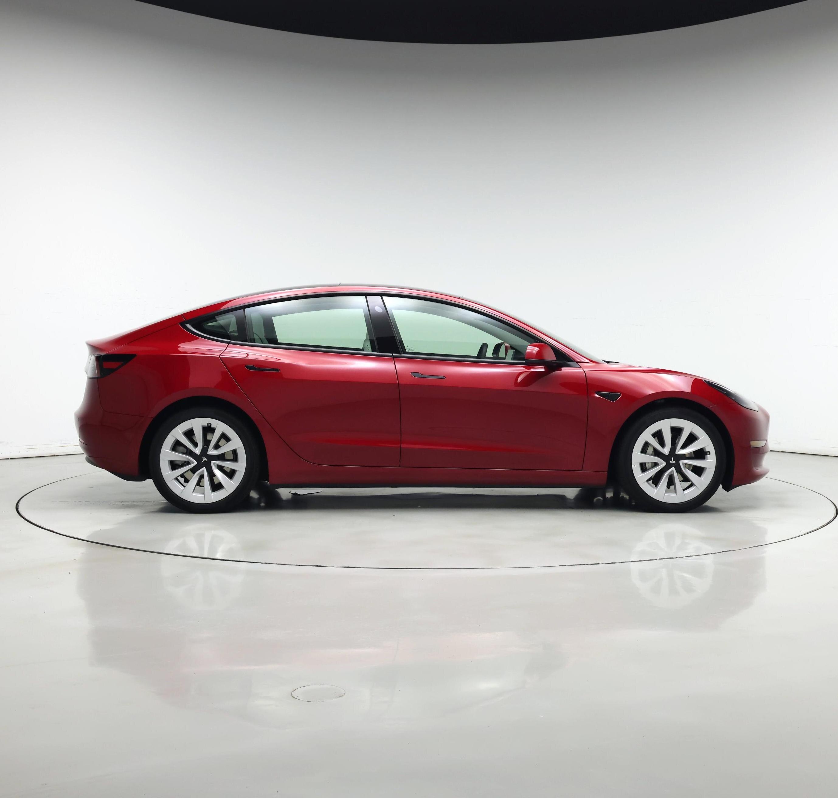 Thumbnail: 2022 Tesla Model 3 - 7
