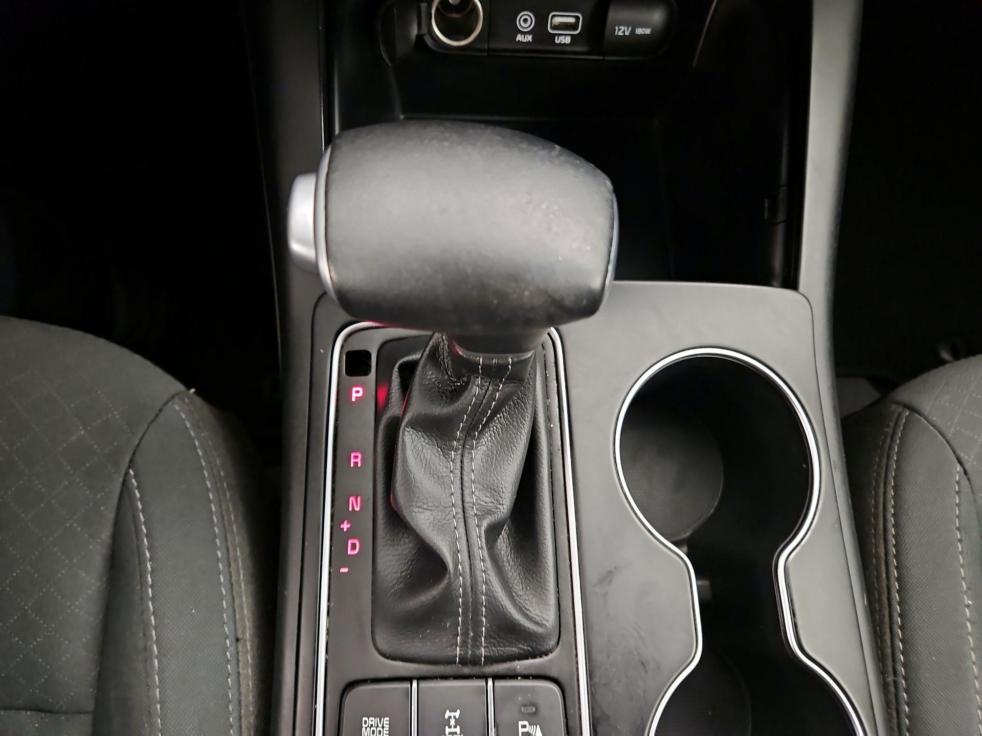 Thumbnail: 2020 Kia Sorento - 17