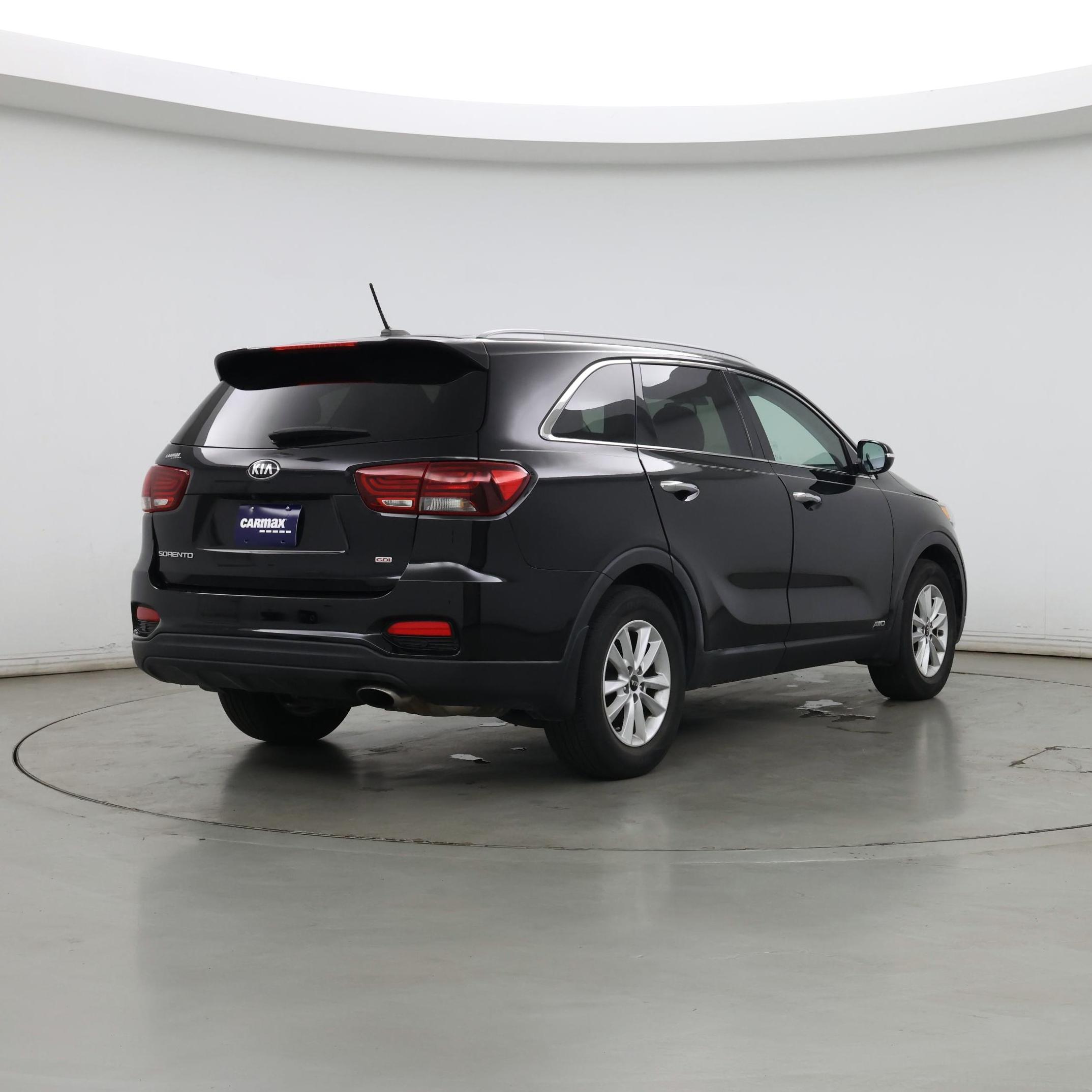 Thumbnail: 2020 Kia Sorento - 8