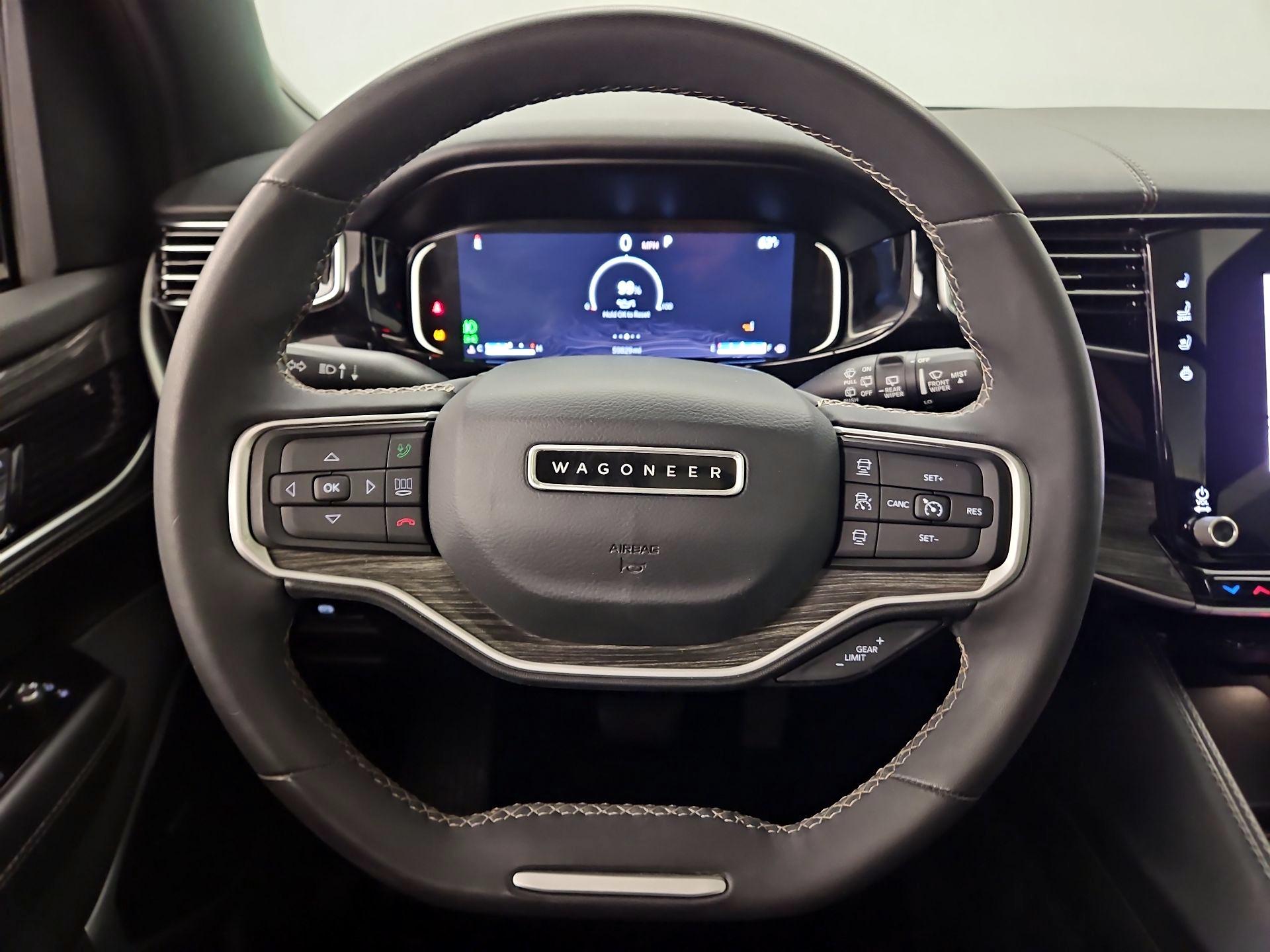 Thumbnail: 2022 Jeep Wagoneer - 10