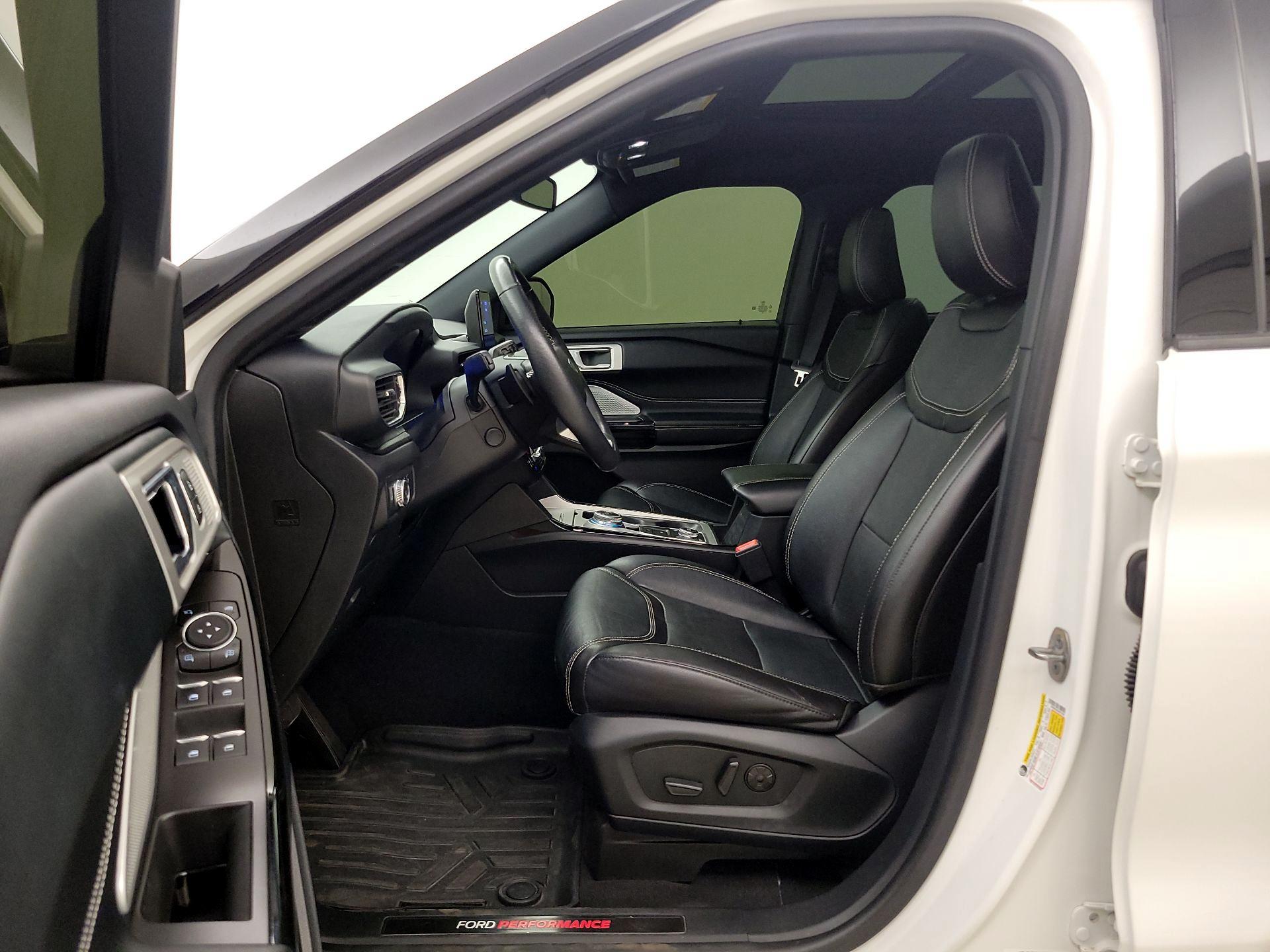 Thumbnail: 2022 Ford Explorer - 11