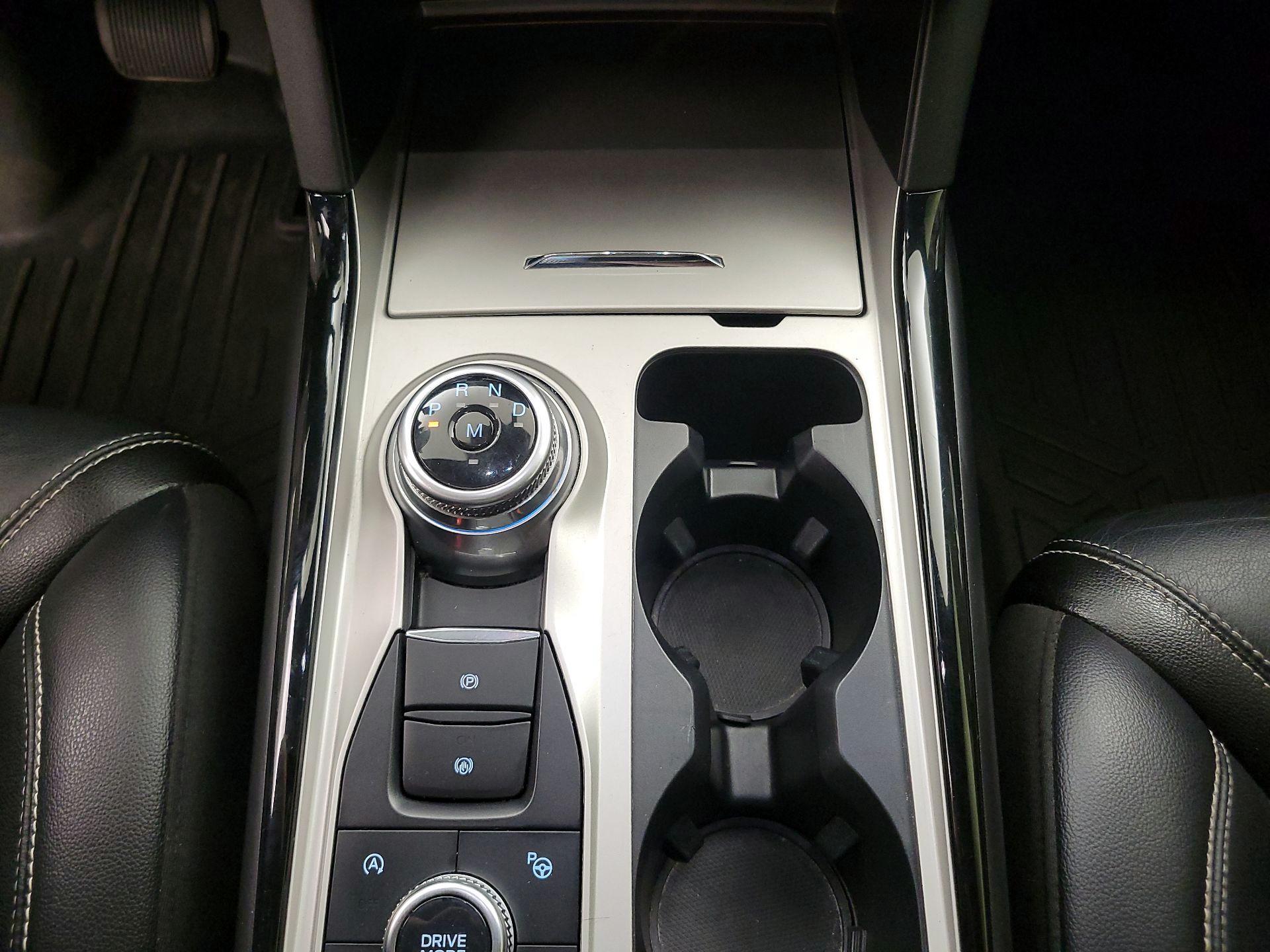 Thumbnail: 2022 Ford Explorer - 18