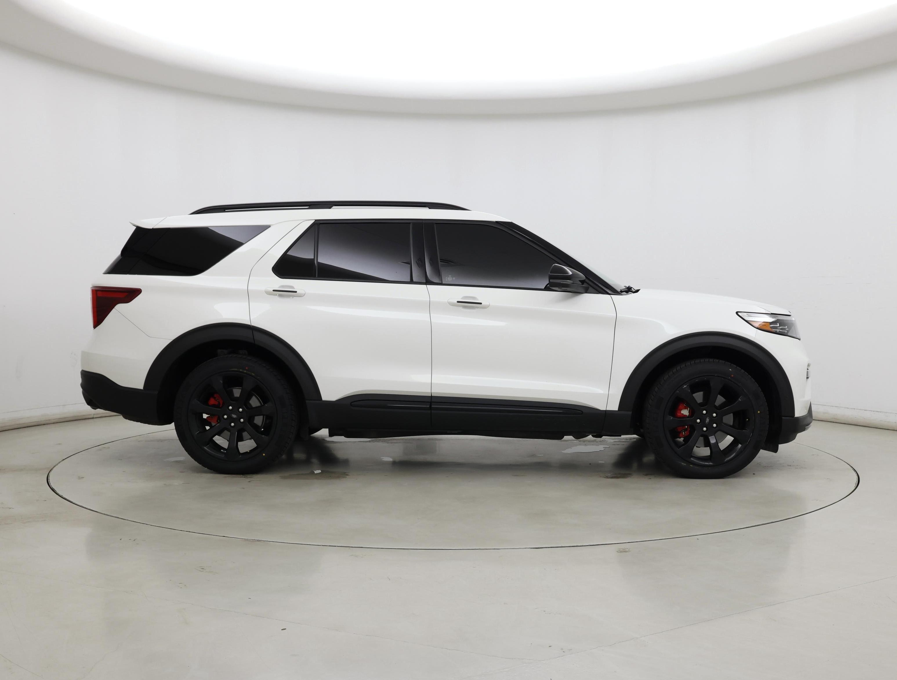 Thumbnail: 2022 Ford Explorer - 7
