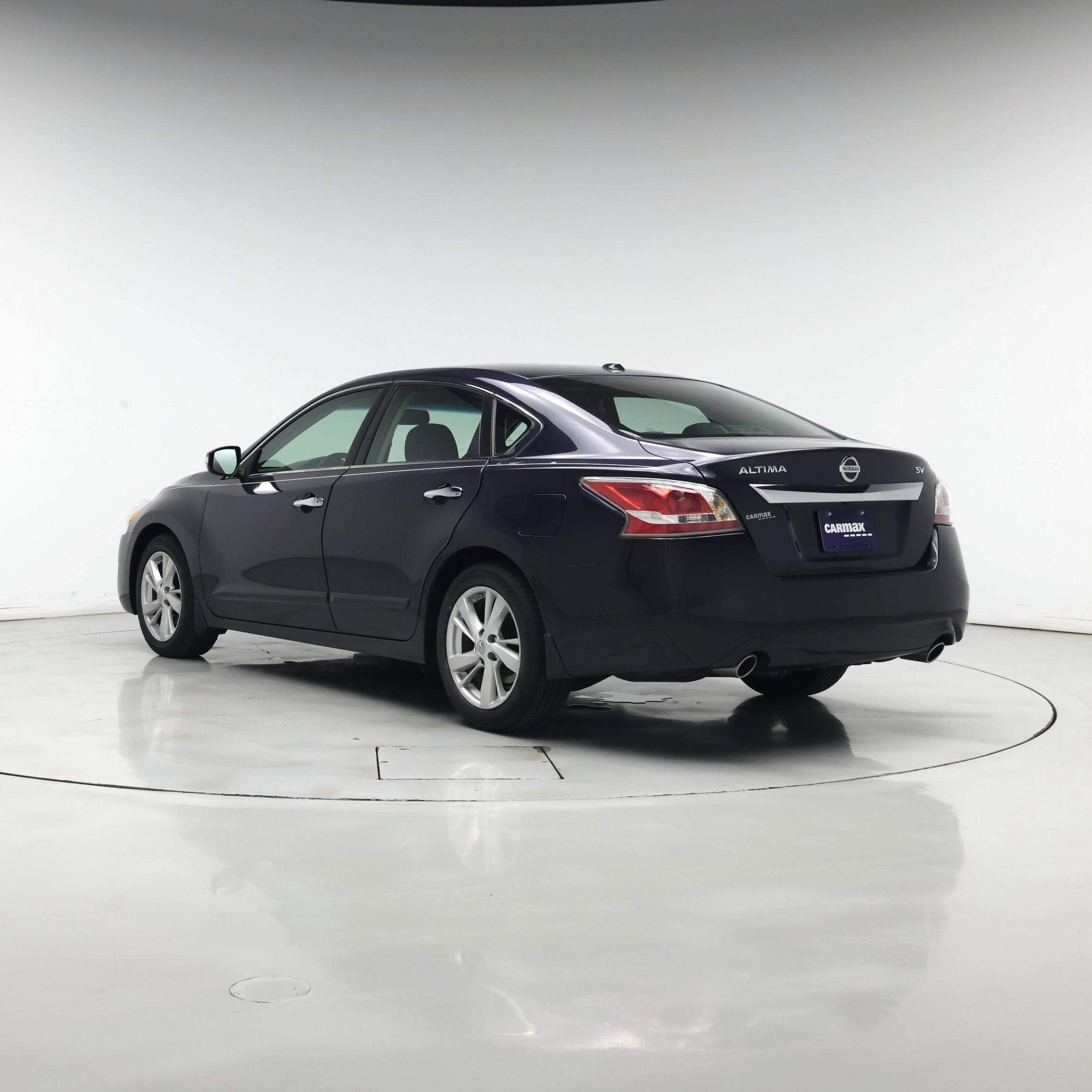 Thumbnail: 2015 Nissan Altima - 2