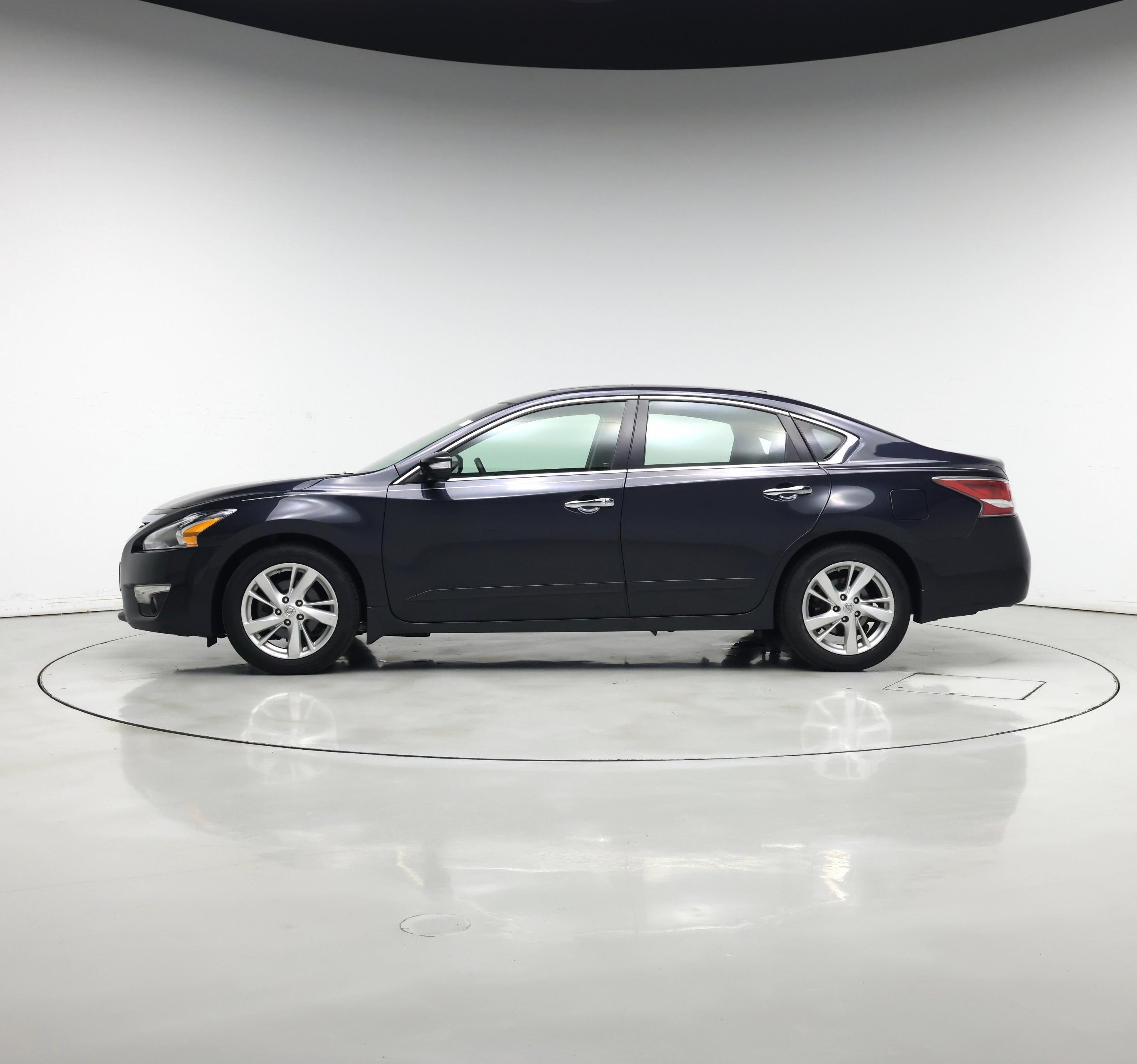 Thumbnail: 2015 Nissan Altima - 3