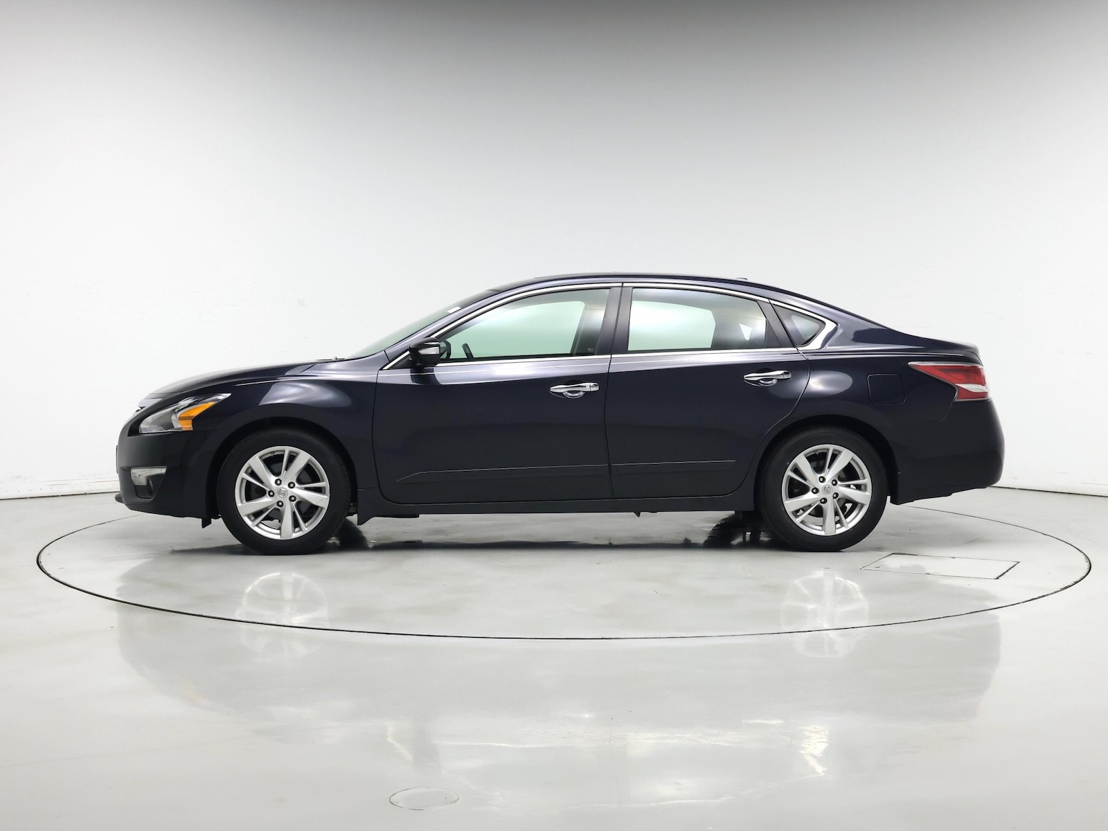 Image of 2015 Nissan Altima SV
