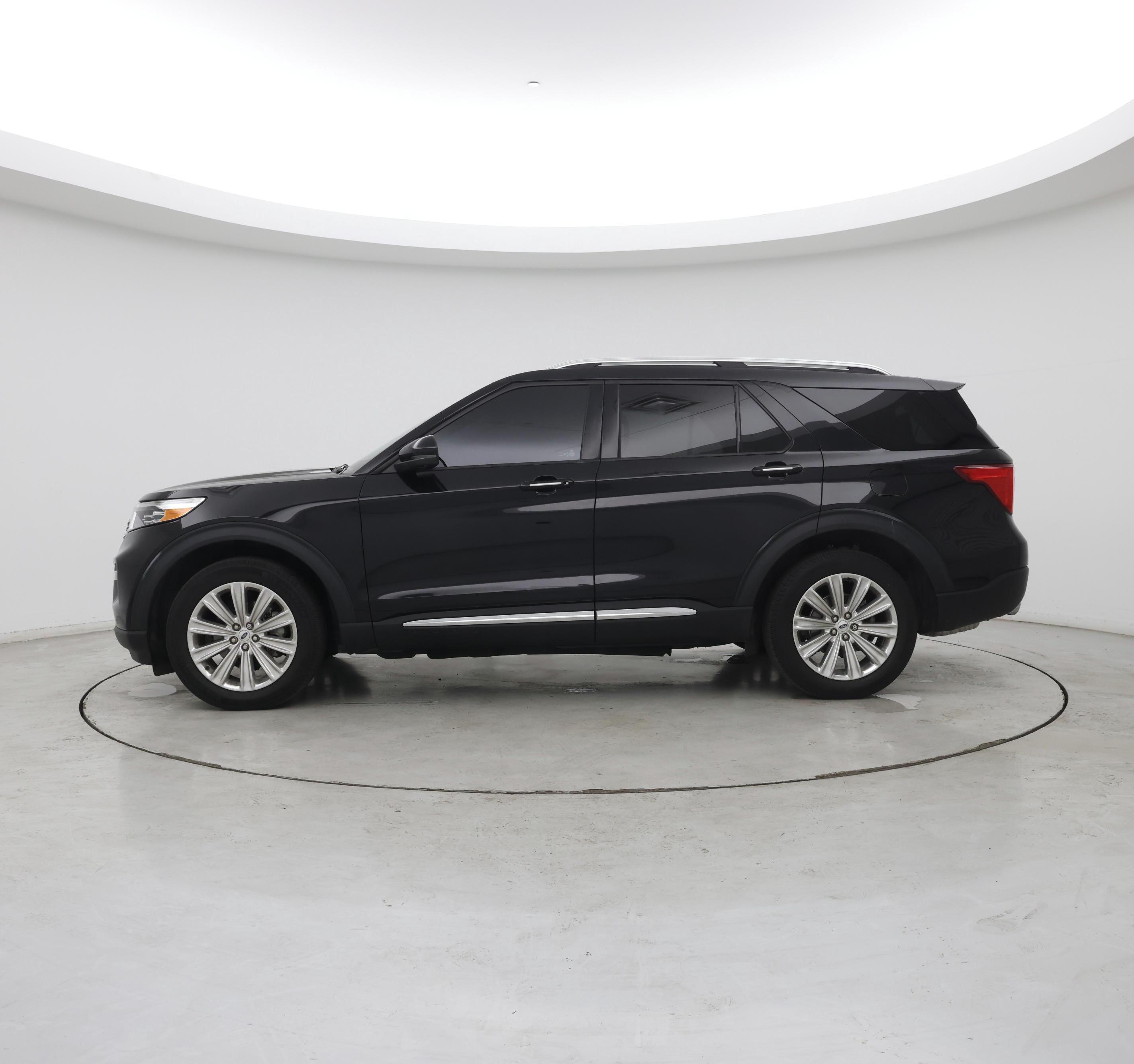 Thumbnail: 2021 Ford Explorer - 3