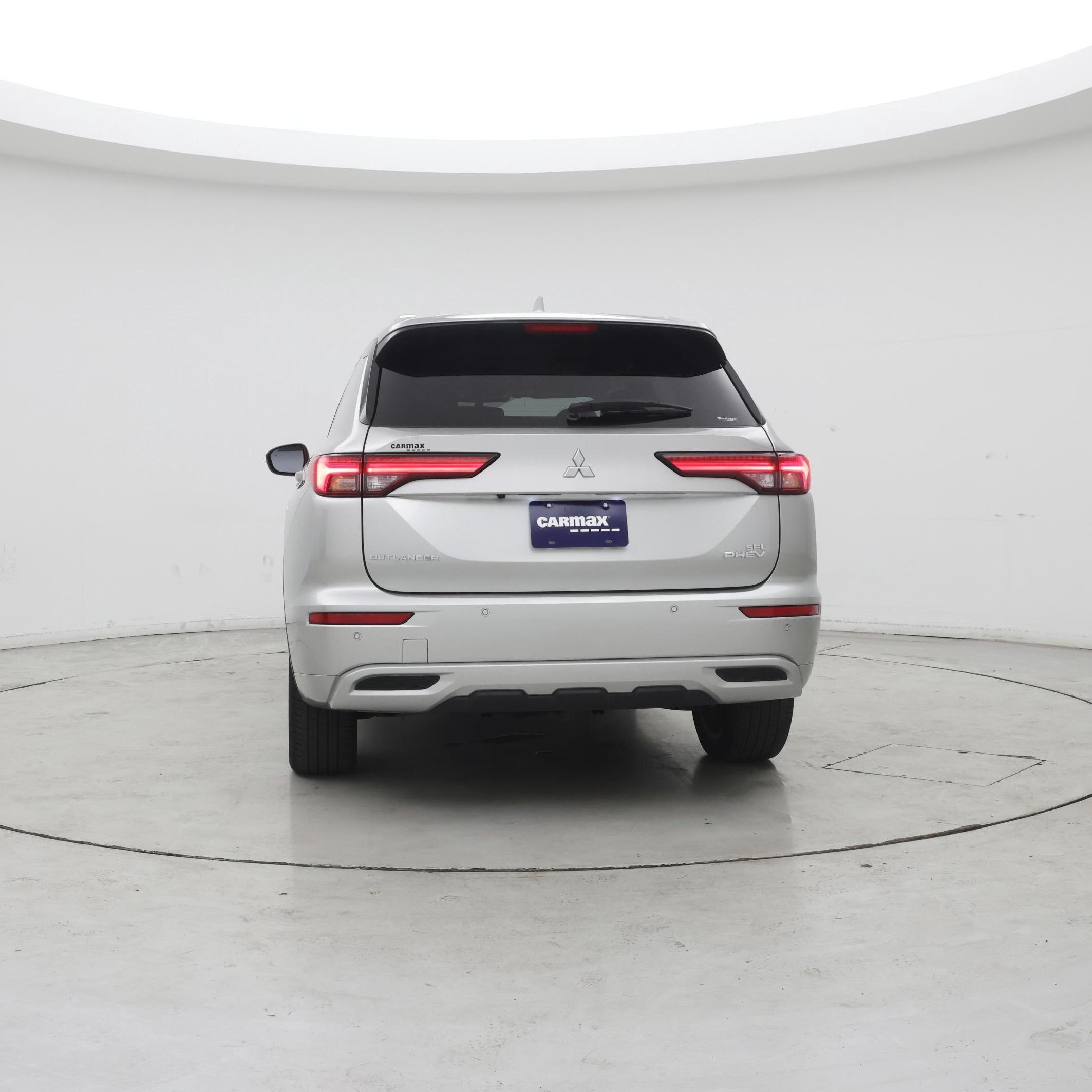 Thumbnail: 2023 Mitsubishi Outlander - 6
