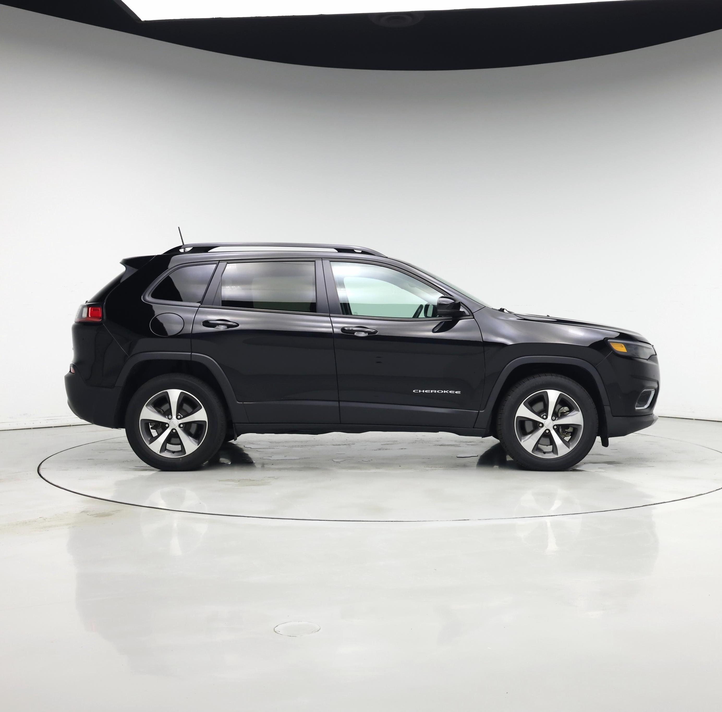 Thumbnail: 2022 Jeep Cherokee - 7