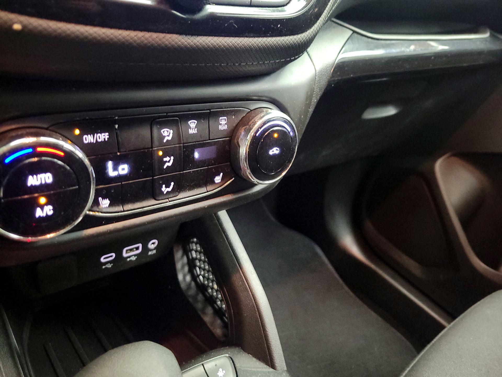 Thumbnail: 2021 Chevrolet TrailBlazer - 14