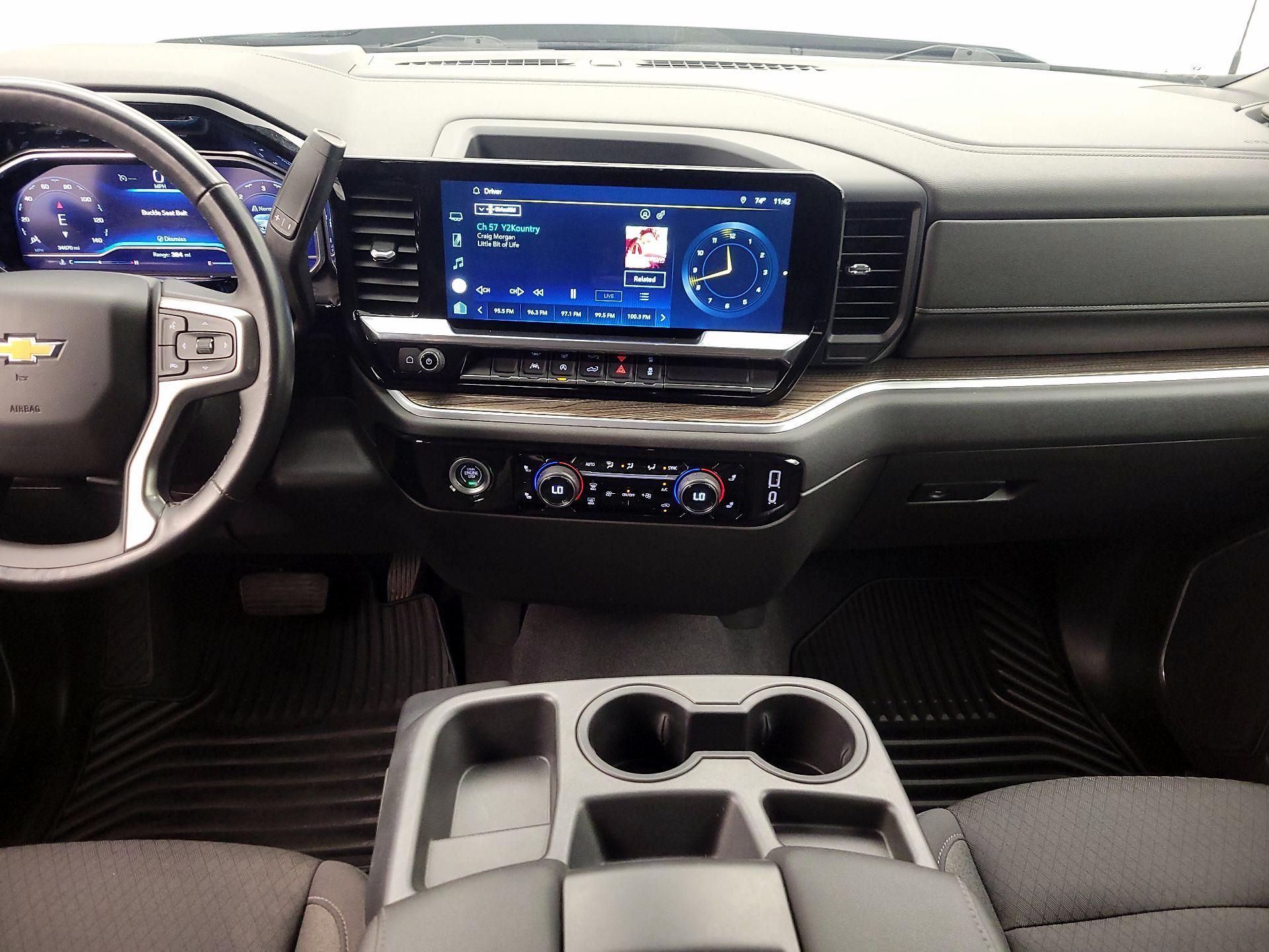 Thumbnail: 2022 Chevrolet Silverado 1500 - 17