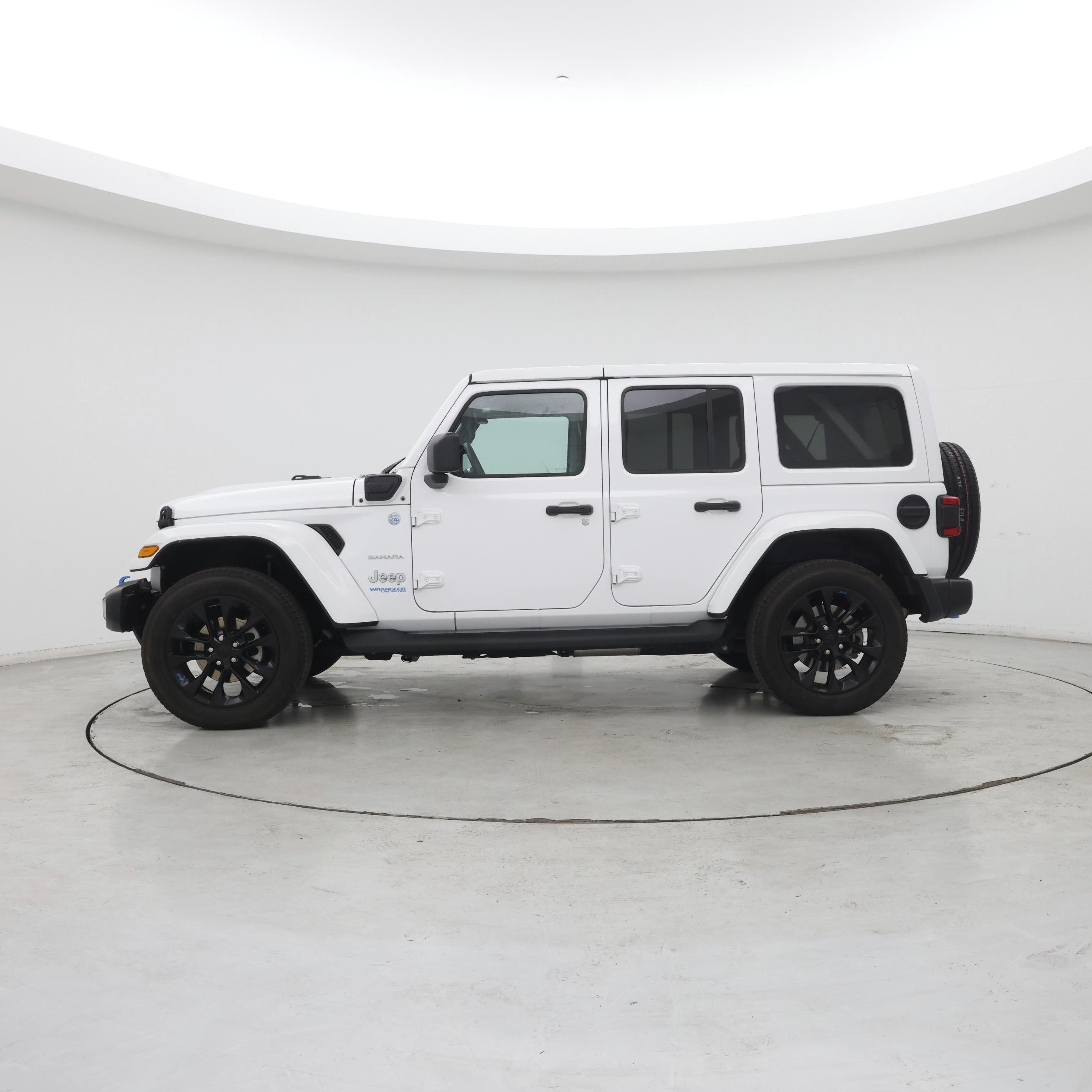 Thumbnail: 2022 Jeep Wrangler - 3