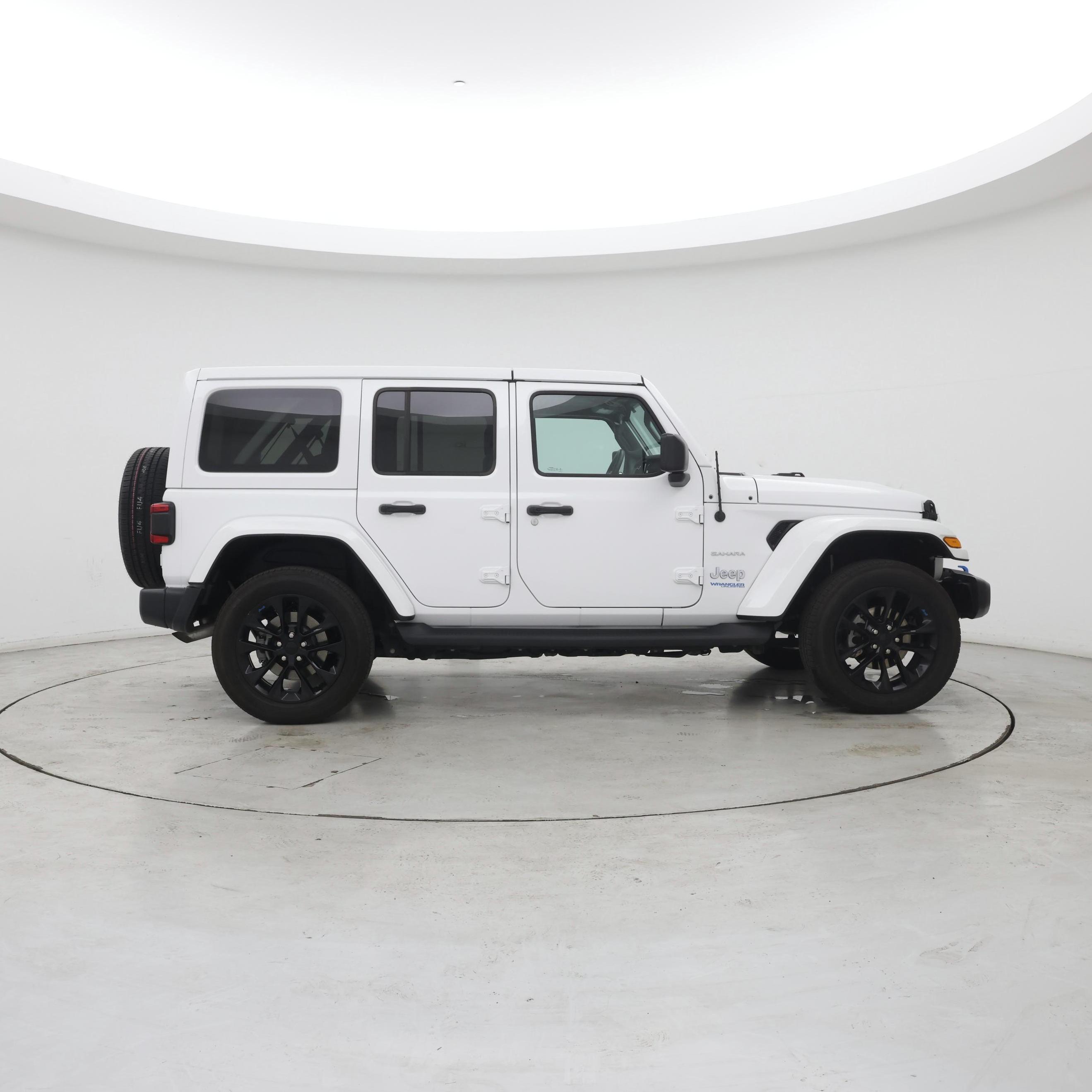 Thumbnail: 2022 Jeep Wrangler - 7