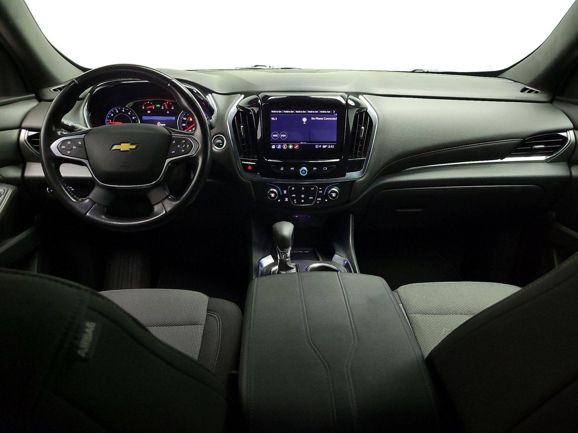 Thumbnail: 2022 Chevrolet Traverse - 9