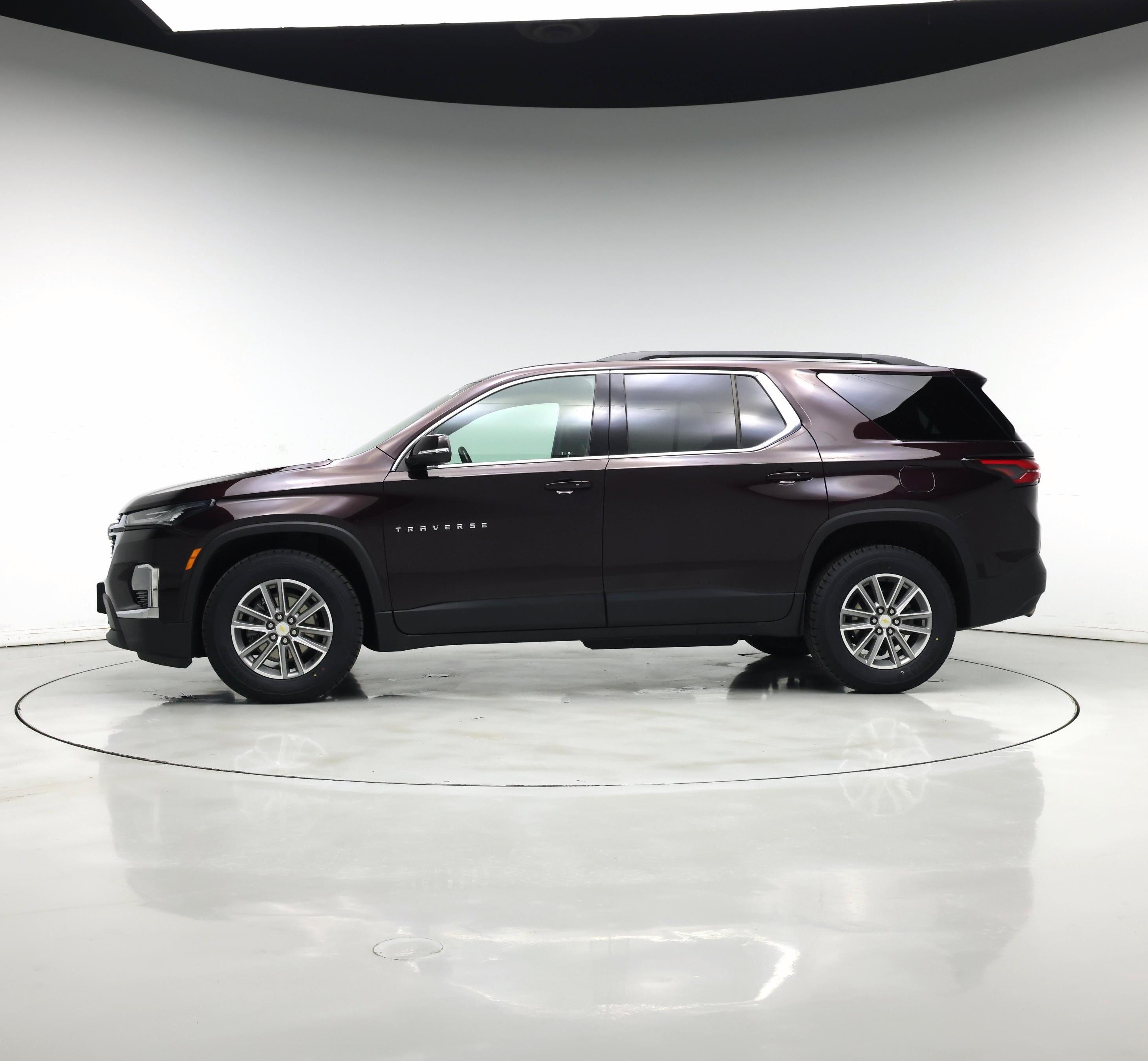 Thumbnail: 2022 Chevrolet Traverse - 3