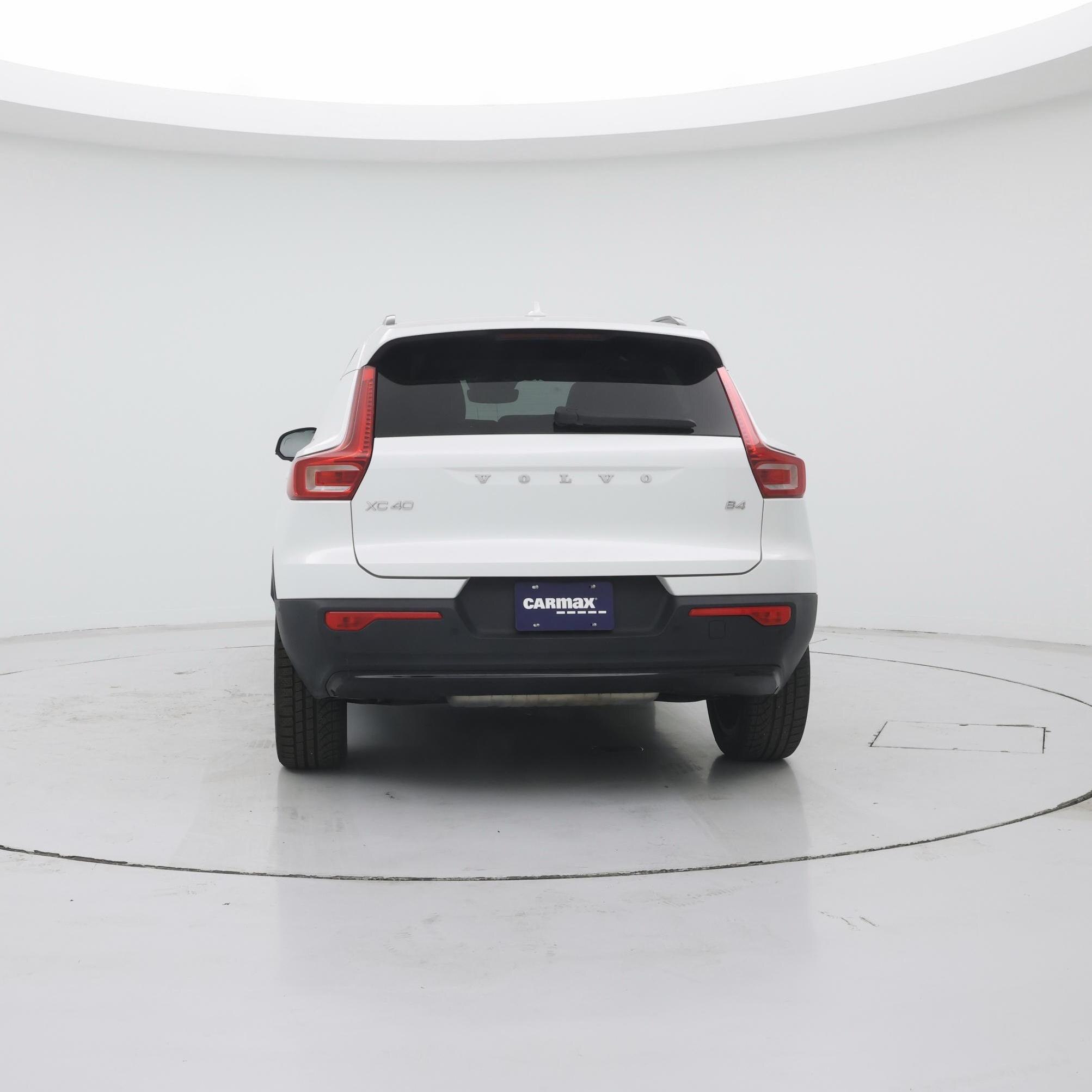 Thumbnail: 2023 Volvo XC40 - 6