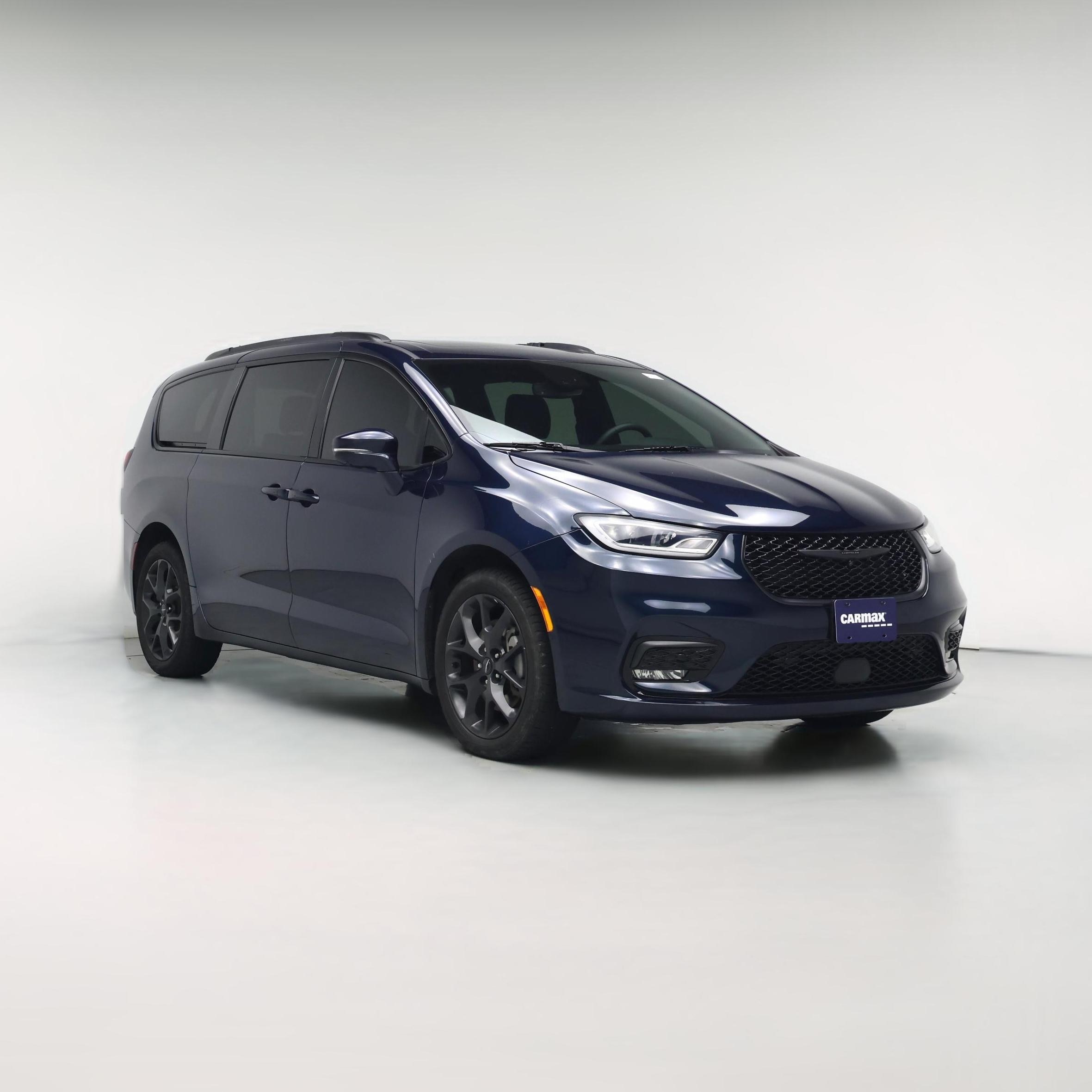 Thumbnail: 2022 Chrysler Pacifica - 1
