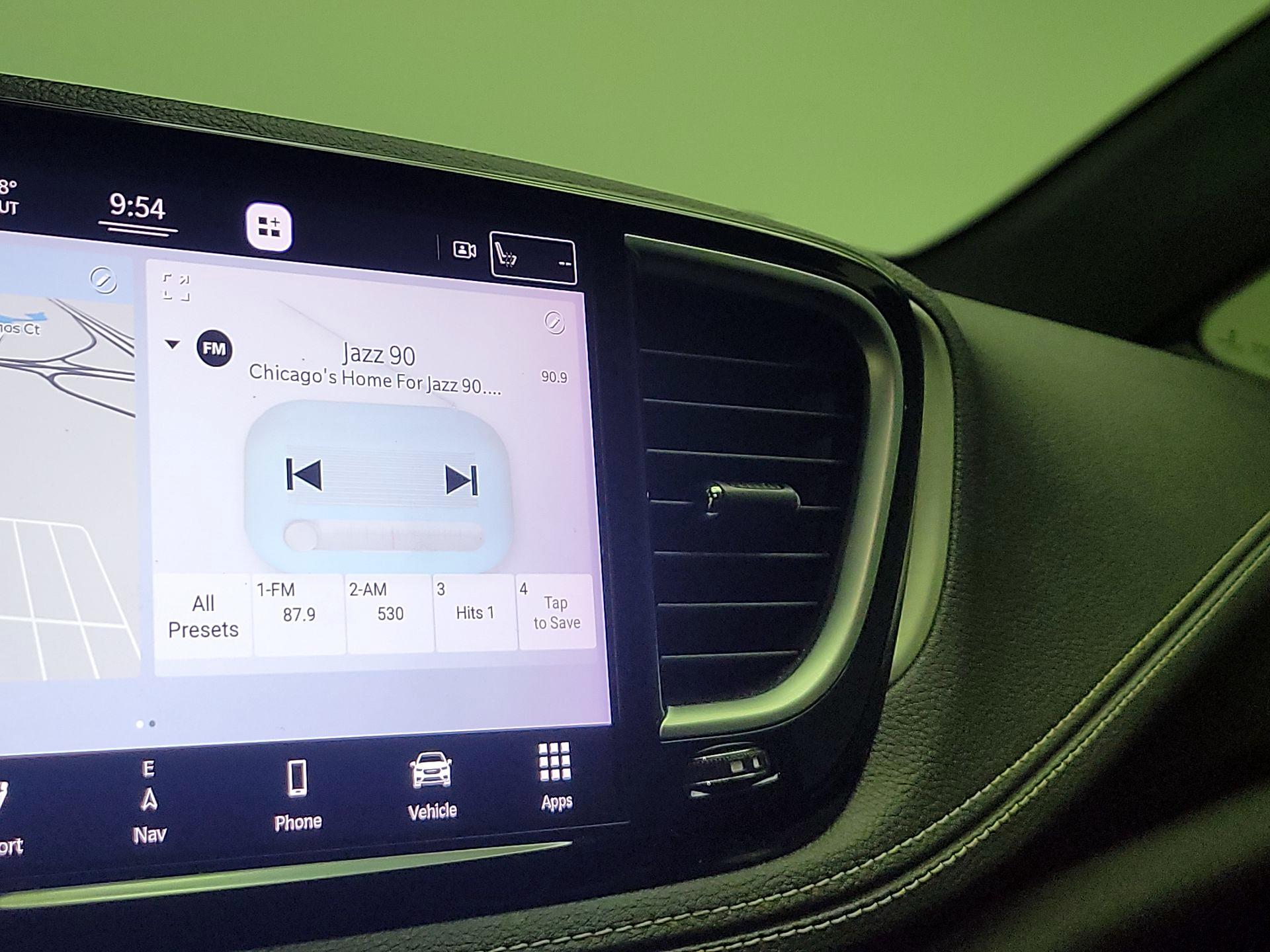 Thumbnail: 2022 Chrysler Pacifica - 16