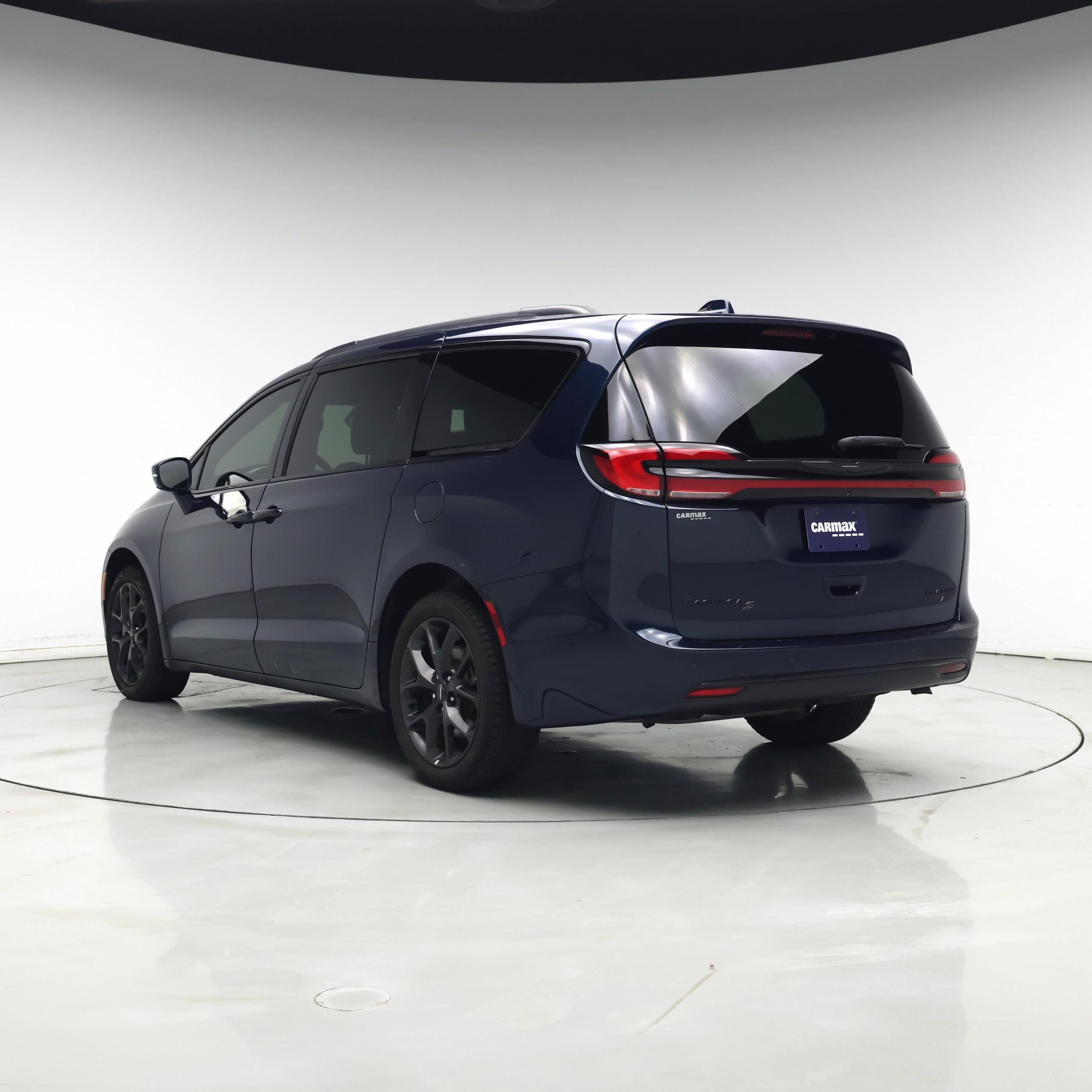 Thumbnail: 2022 Chrysler Pacifica - 2