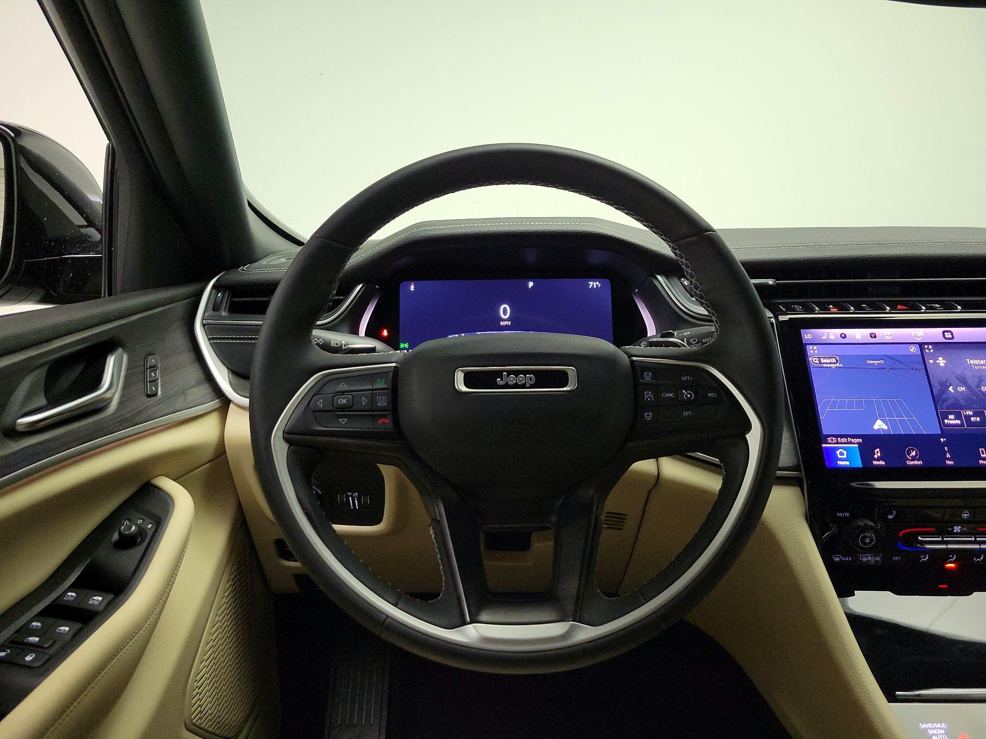 Thumbnail: 2023 Jeep Grand Cherokee - 10