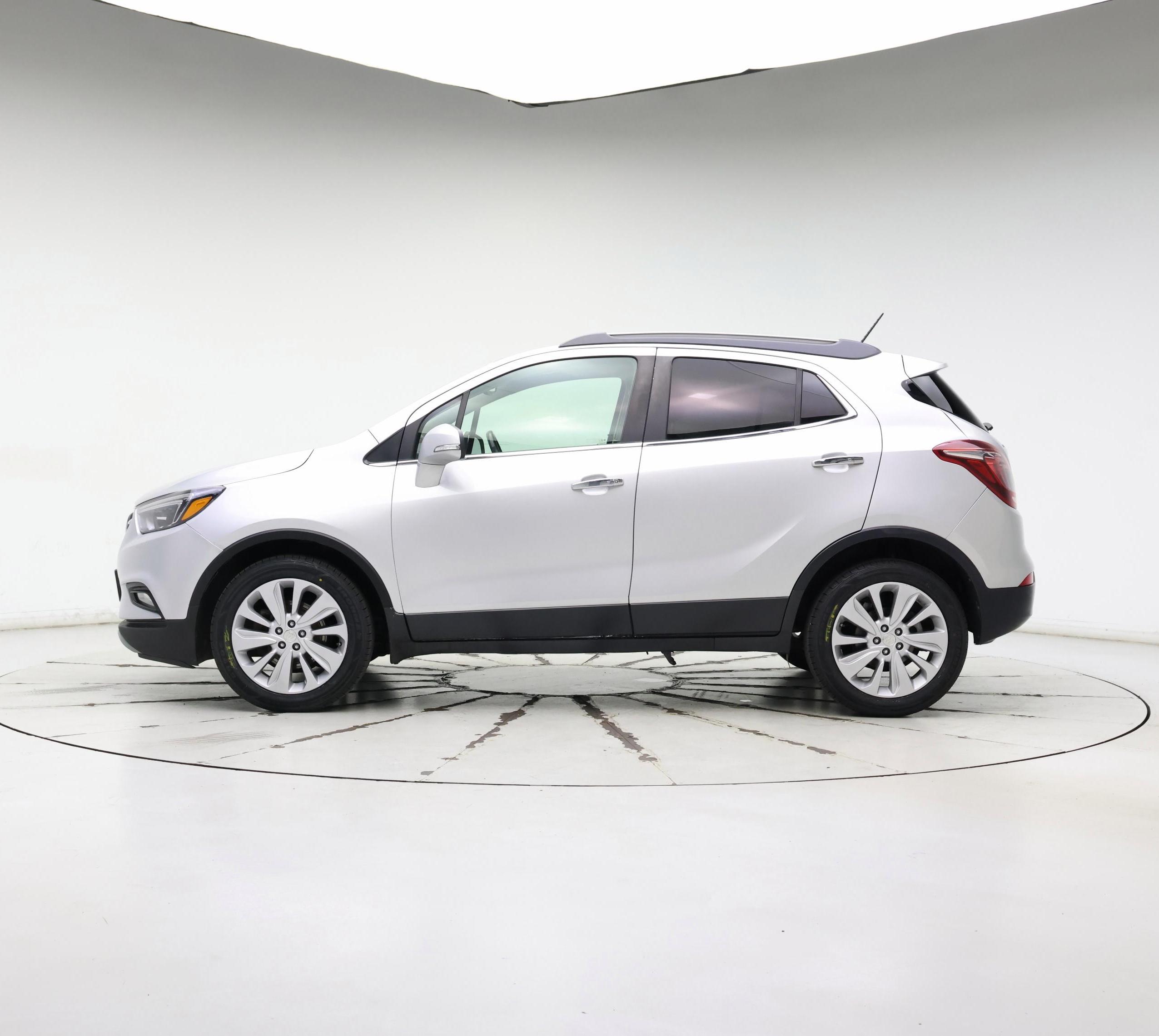 Thumbnail: 2018 Buick Encore - 3