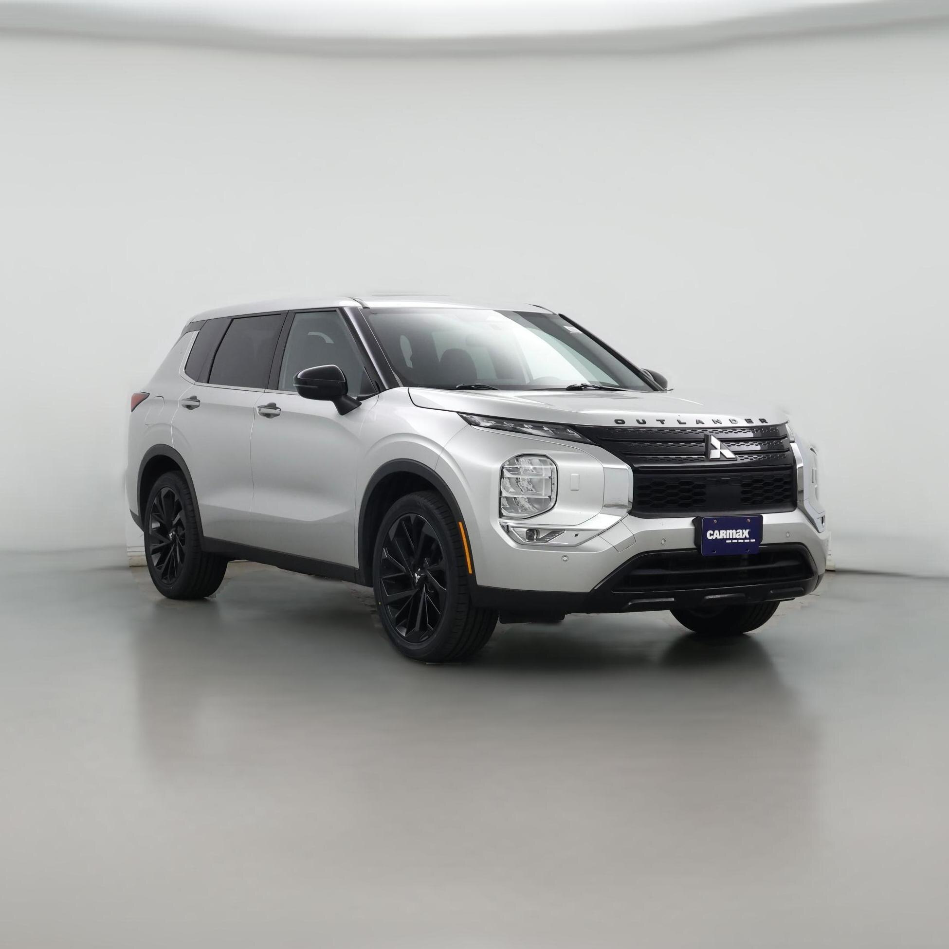 Thumbnail: 2022 Mitsubishi Outlander - 1