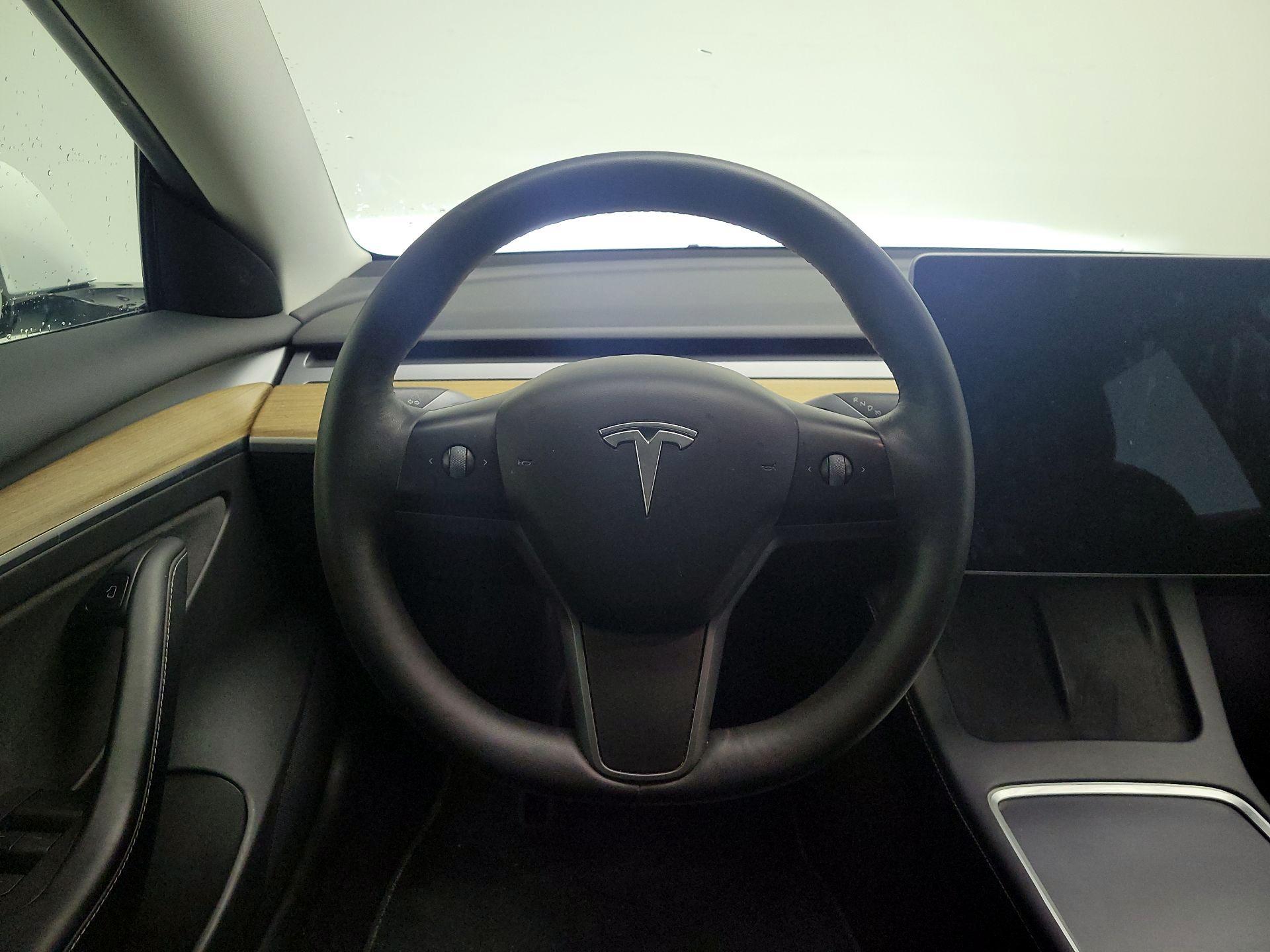 Thumbnail: 2022 Tesla Model 3 - 10