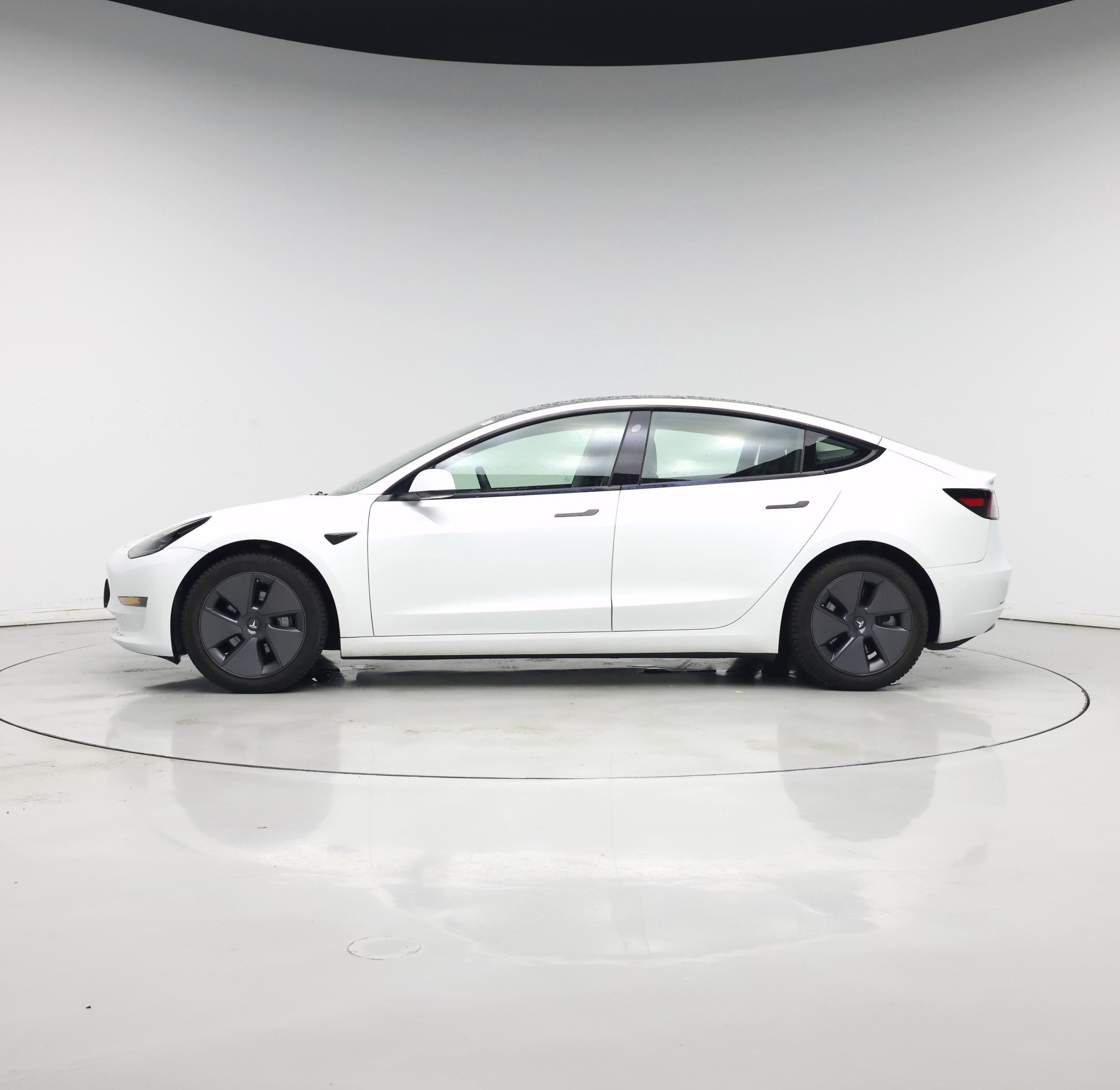 Thumbnail: 2022 Tesla Model 3 - 3