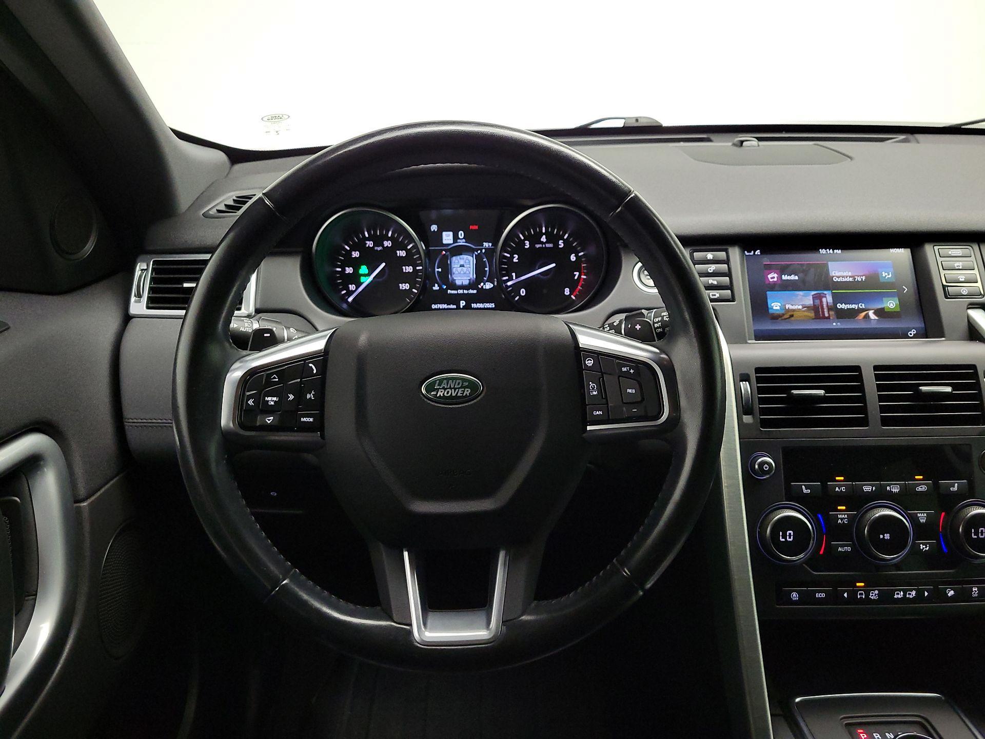 Thumbnail: 2018 Land Rover Discovery Sport - 10