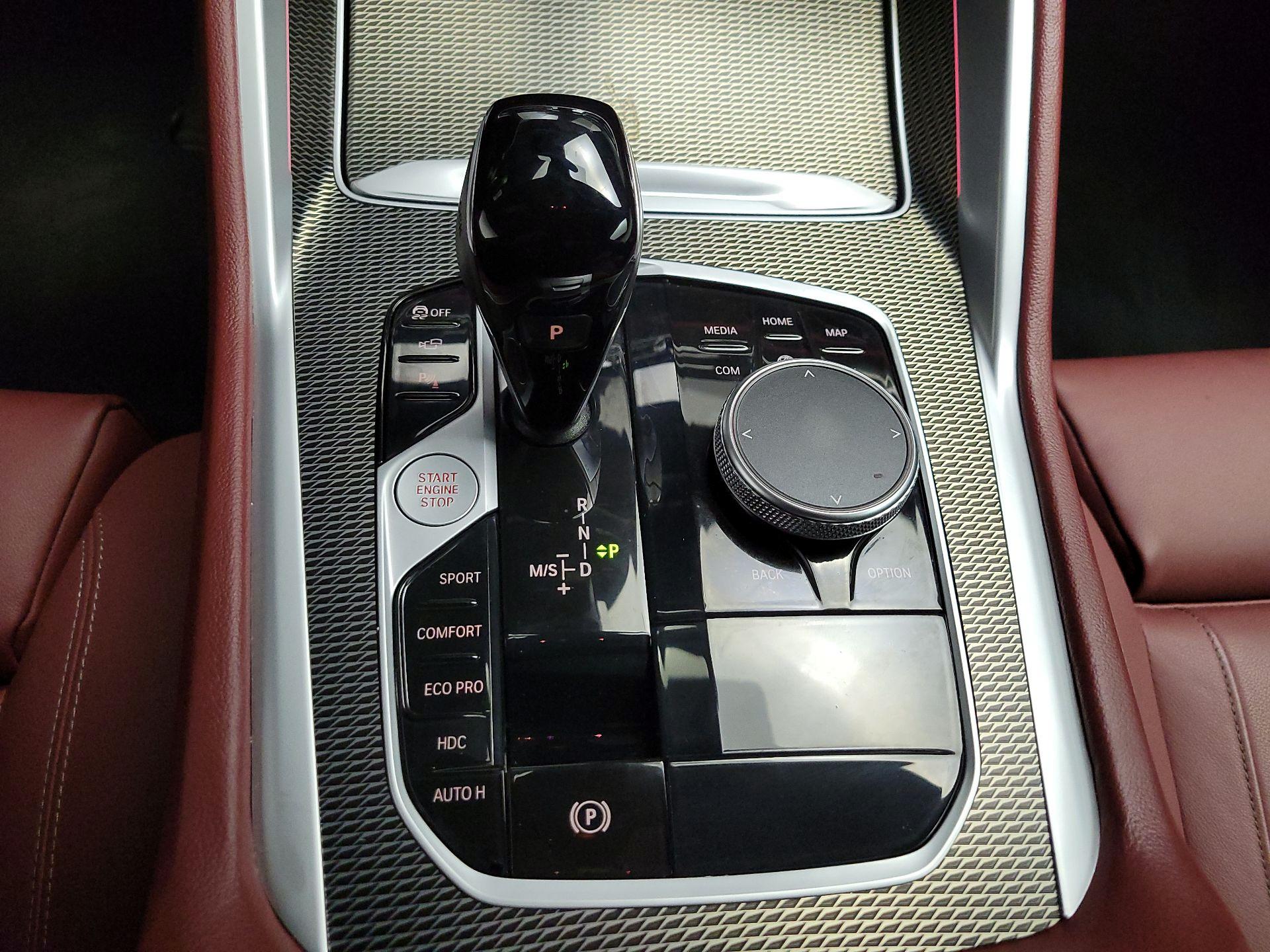 Thumbnail: 2022 BMW X6 - 17