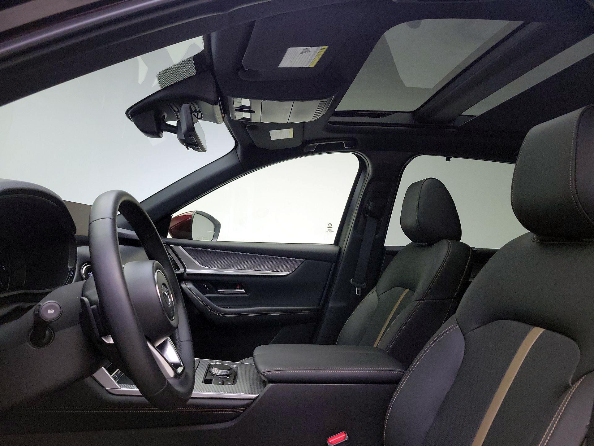 Thumbnail: 2024 Mazda CX-90 - 18