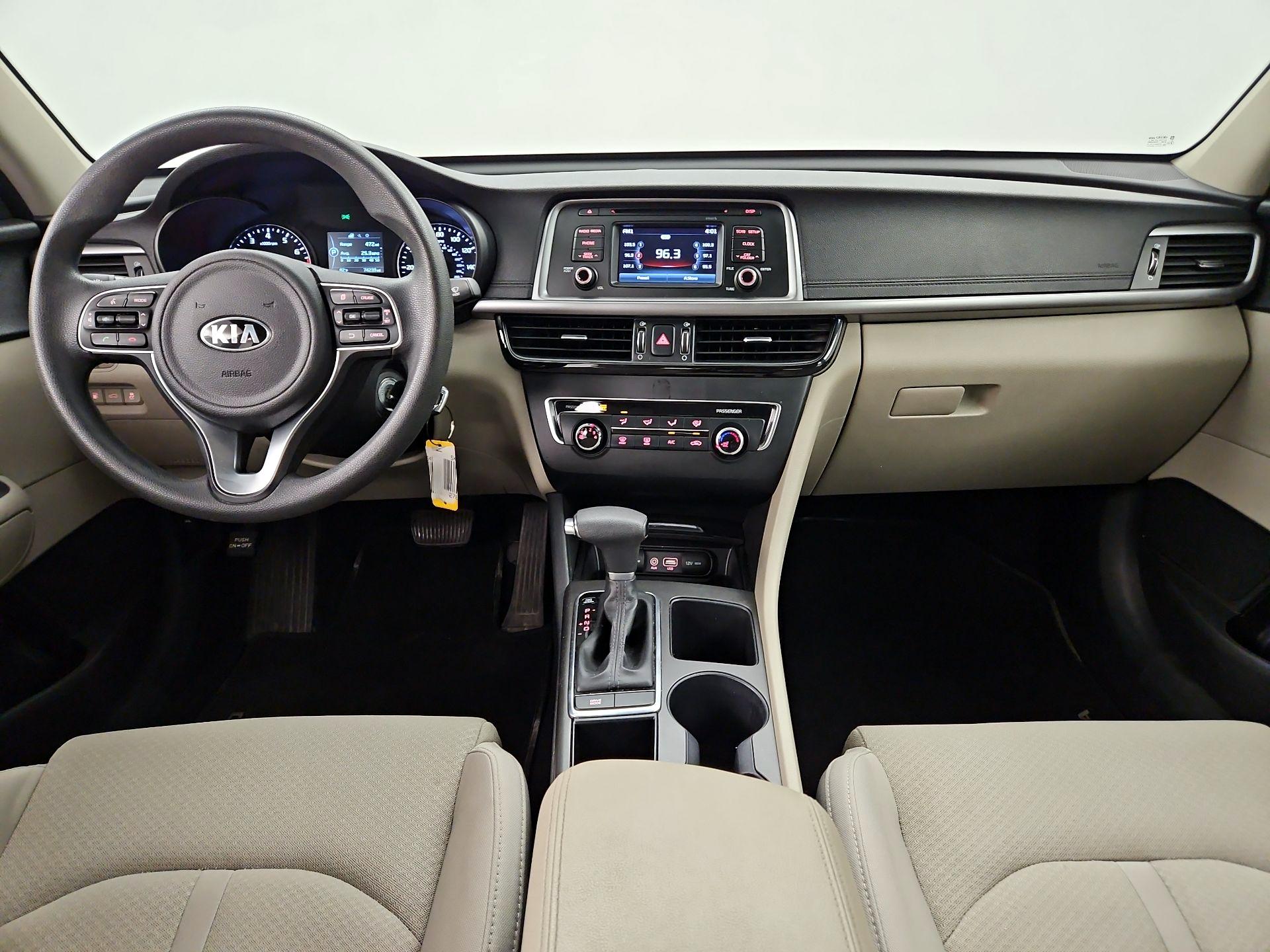 Thumbnail: 2016 Kia Optima - 9