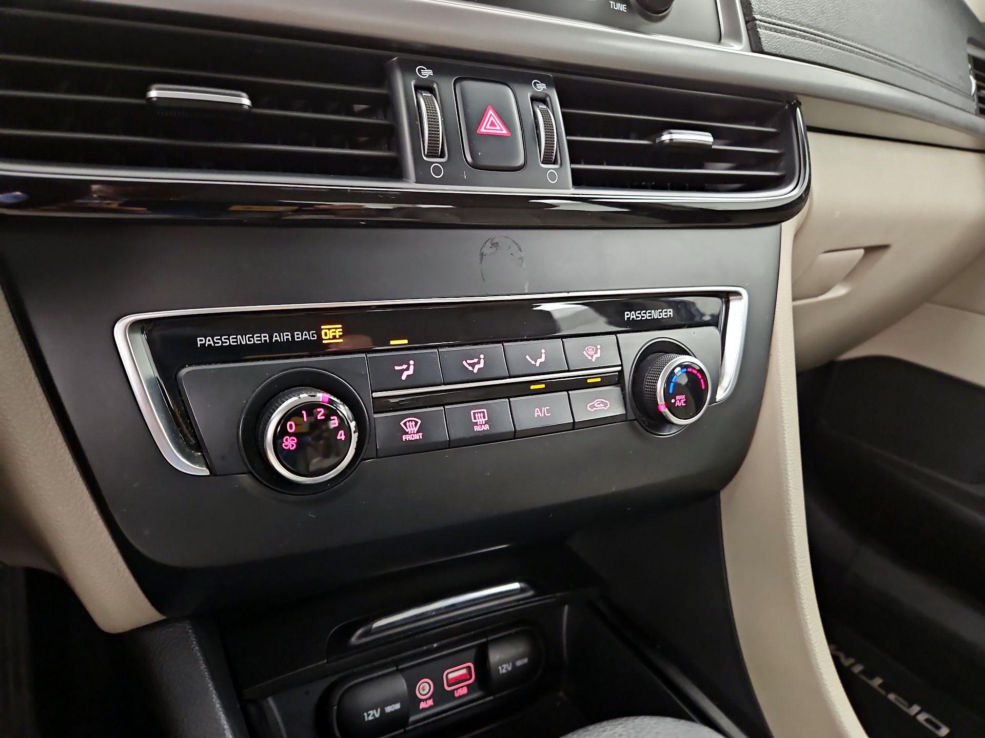 Thumbnail: 2016 Kia Optima - 16